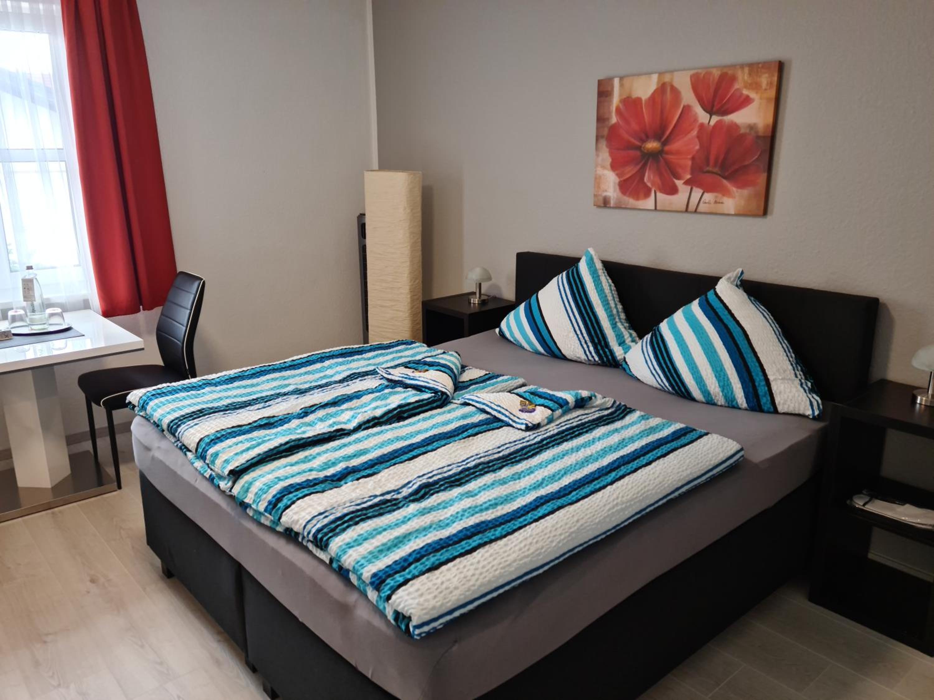Double Room with Private Bathroom - Photo 1