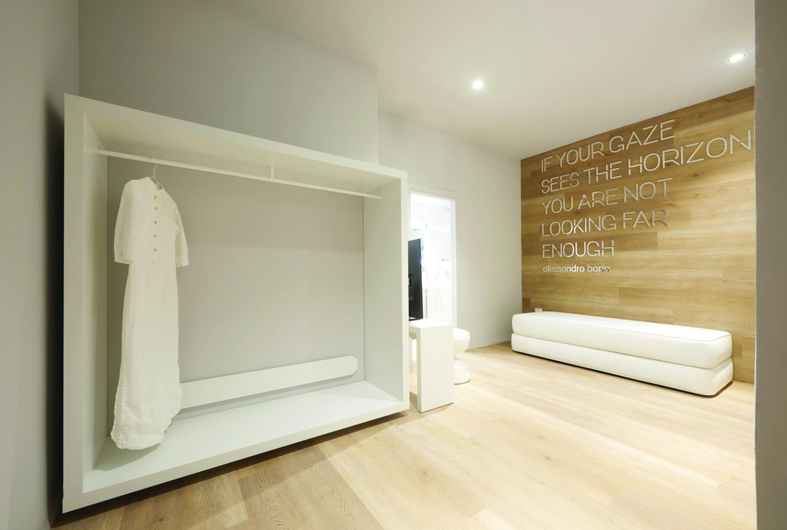 Deluxe Suite - Photo 1