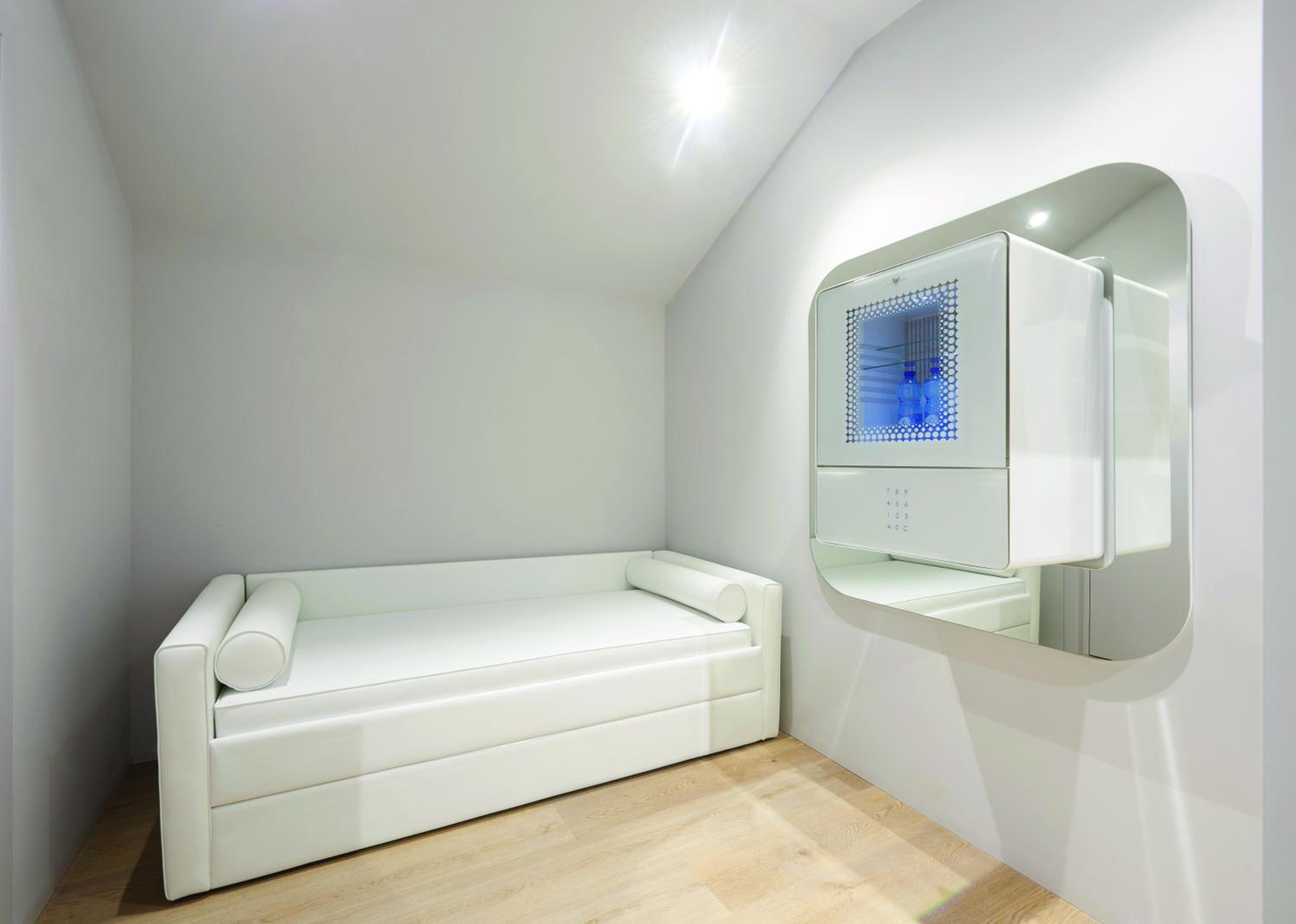 Deluxe Junior Suite photo 2