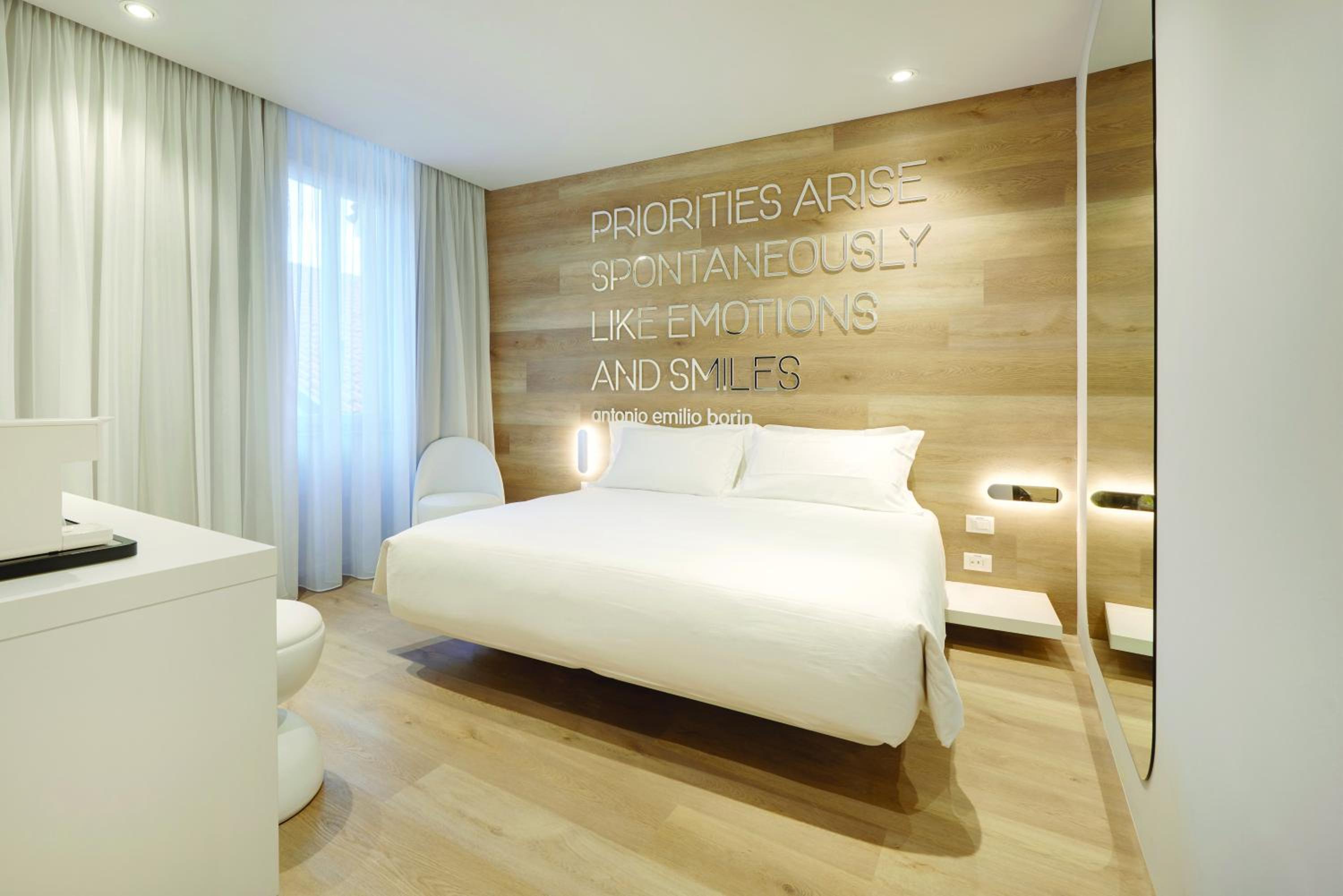 Deluxe Double or Twin Room - Photo 1