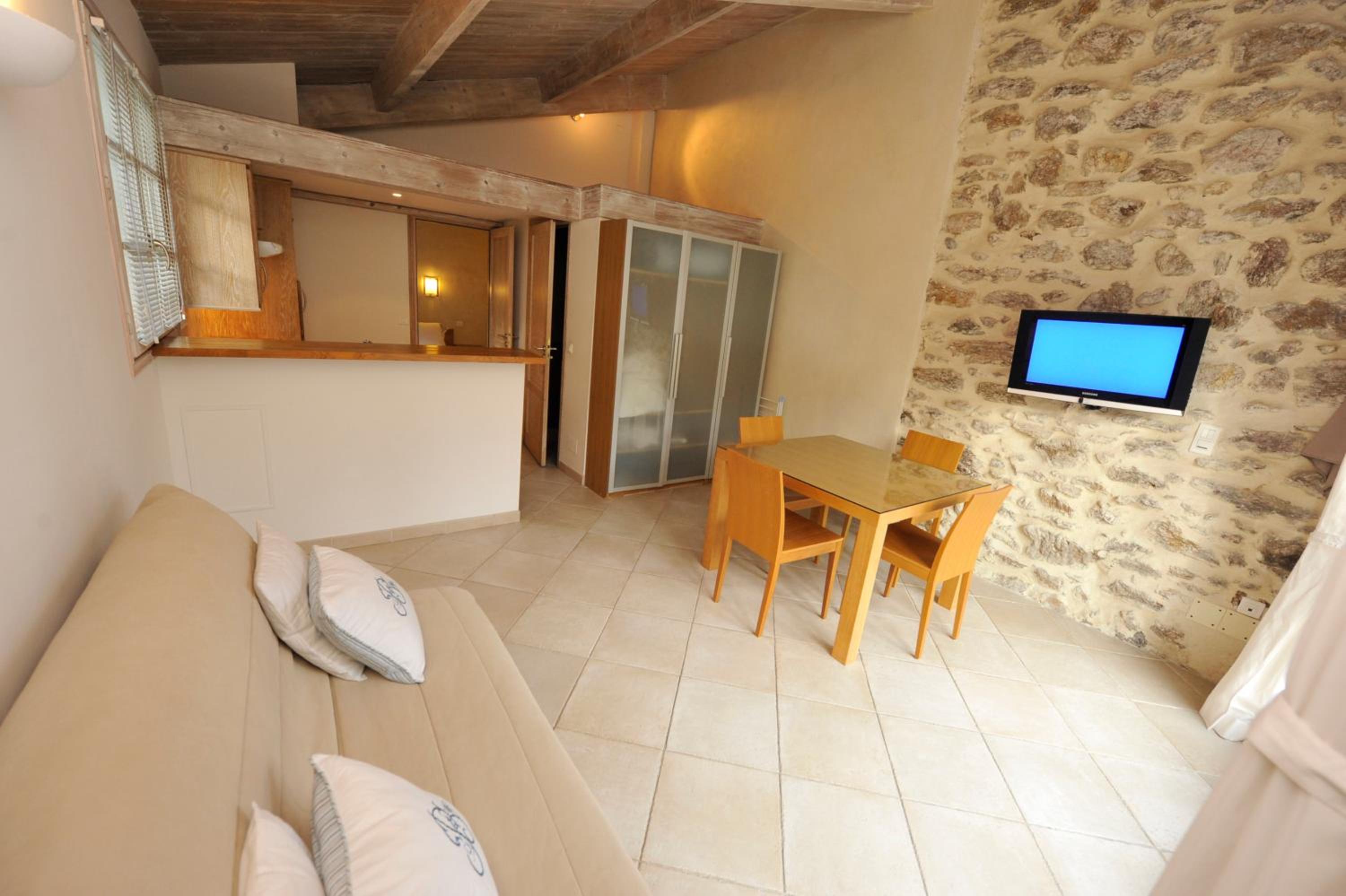 Apartment with Terrace photo 1