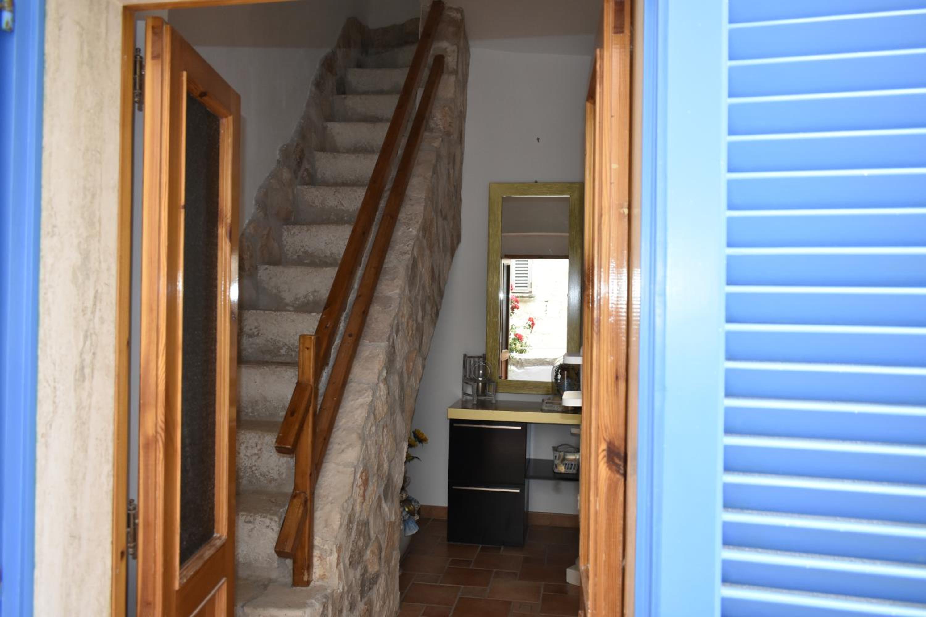 Family Room with Balcony photo 3