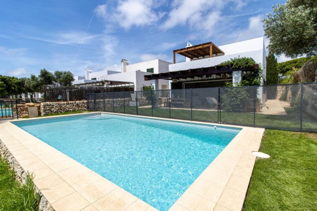 Villa photo 2