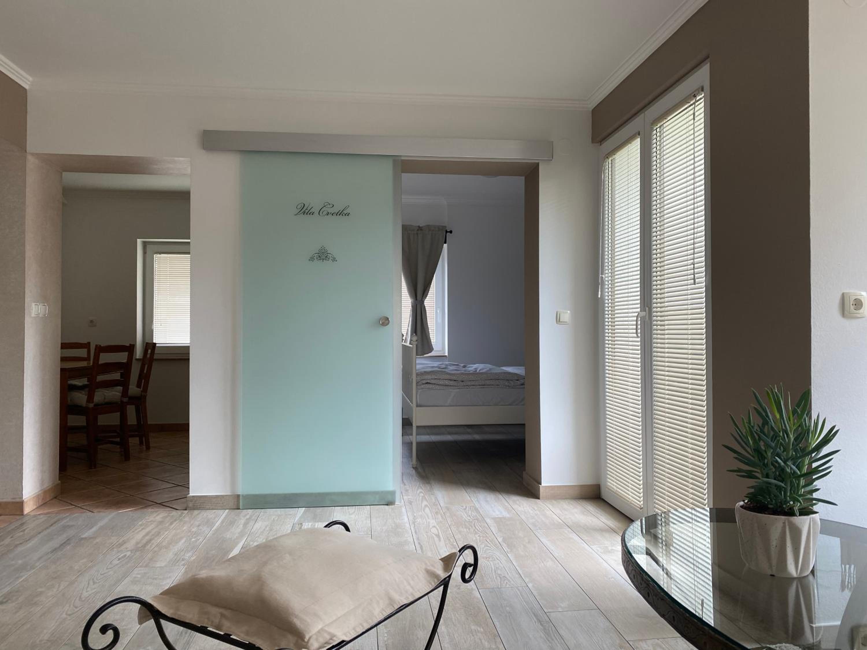 Two-Bedroom Apartment with Balcony photo 3