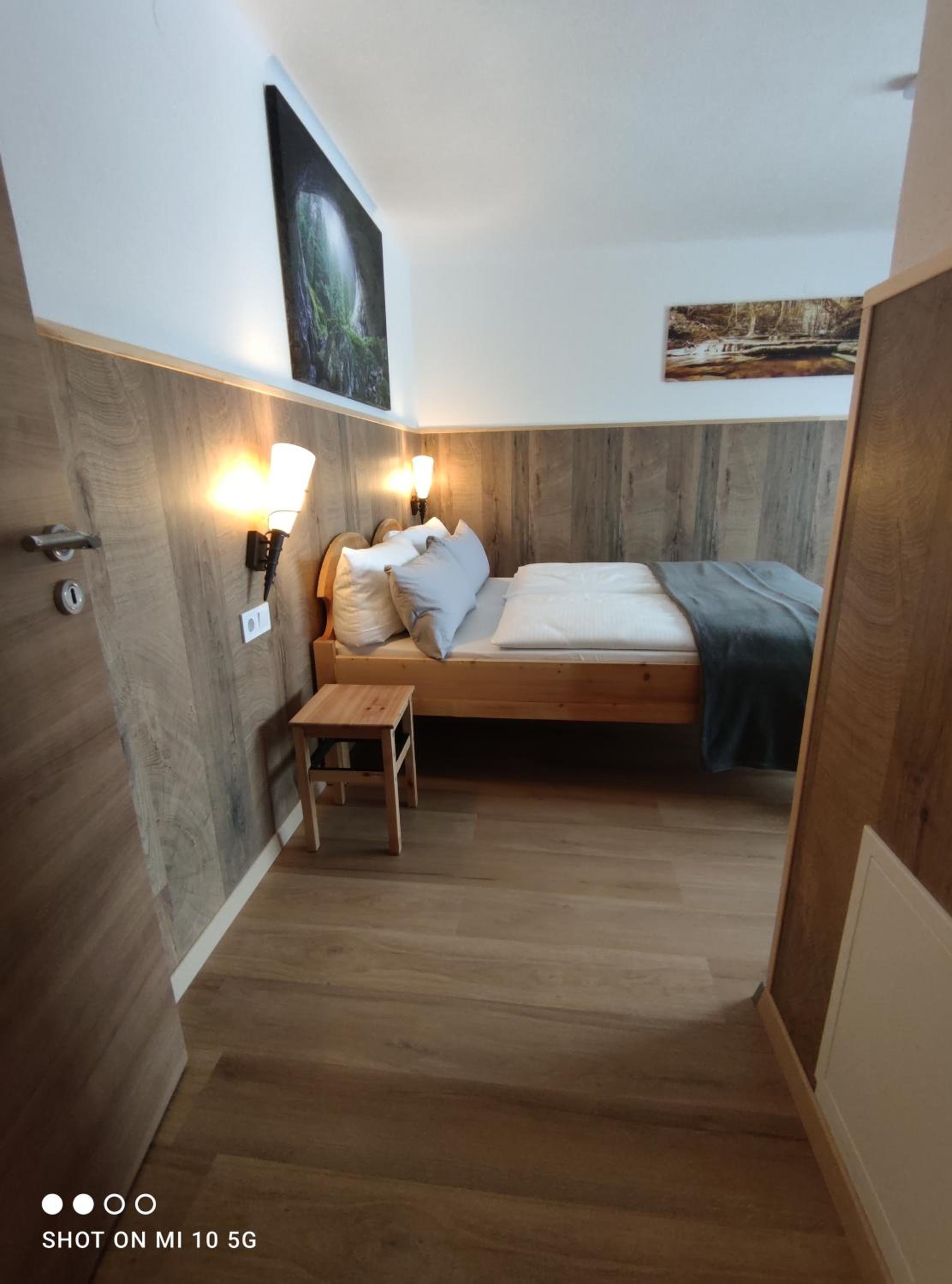 Apartment with Shower