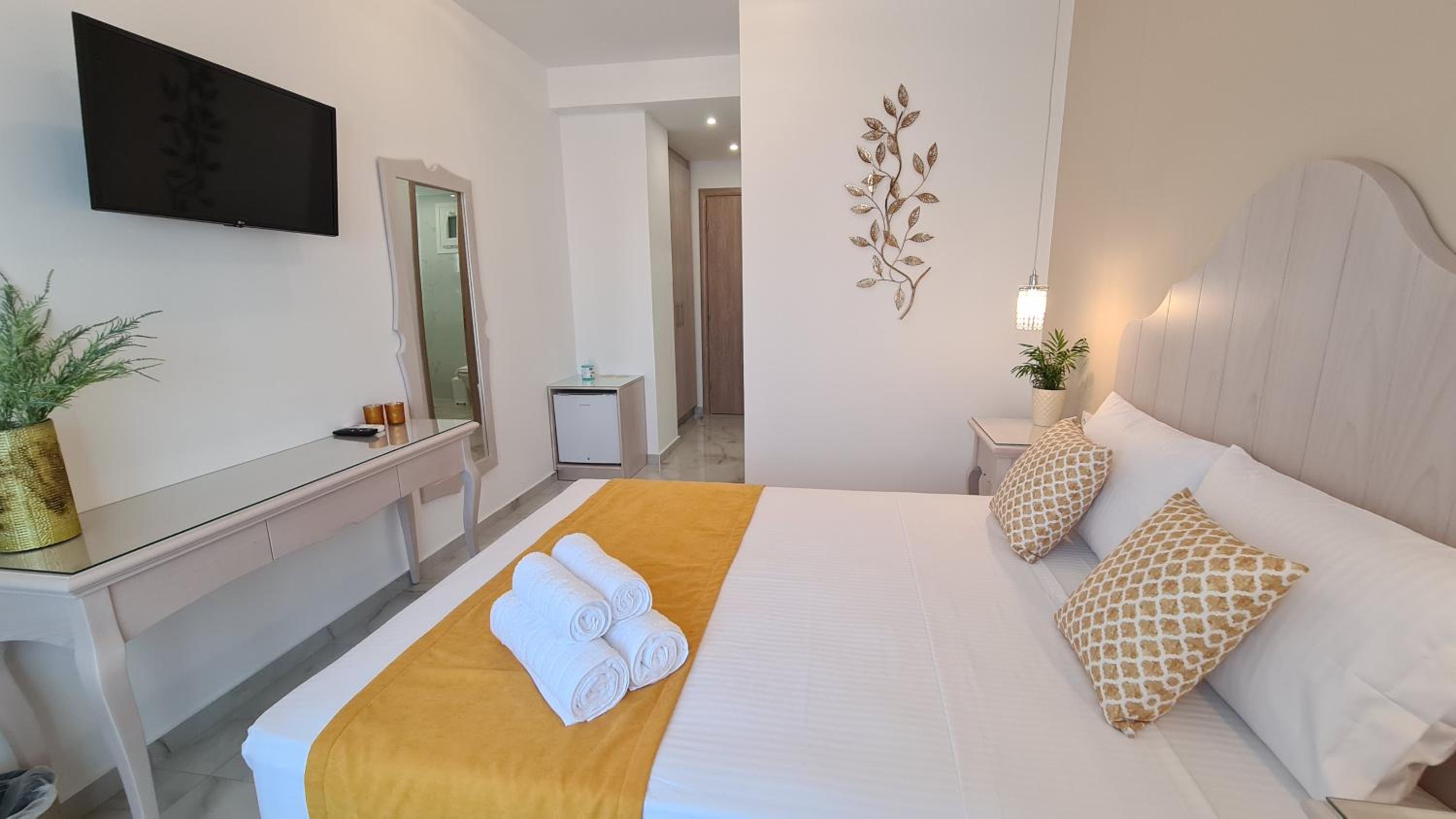 Deluxe Double Room photo 2