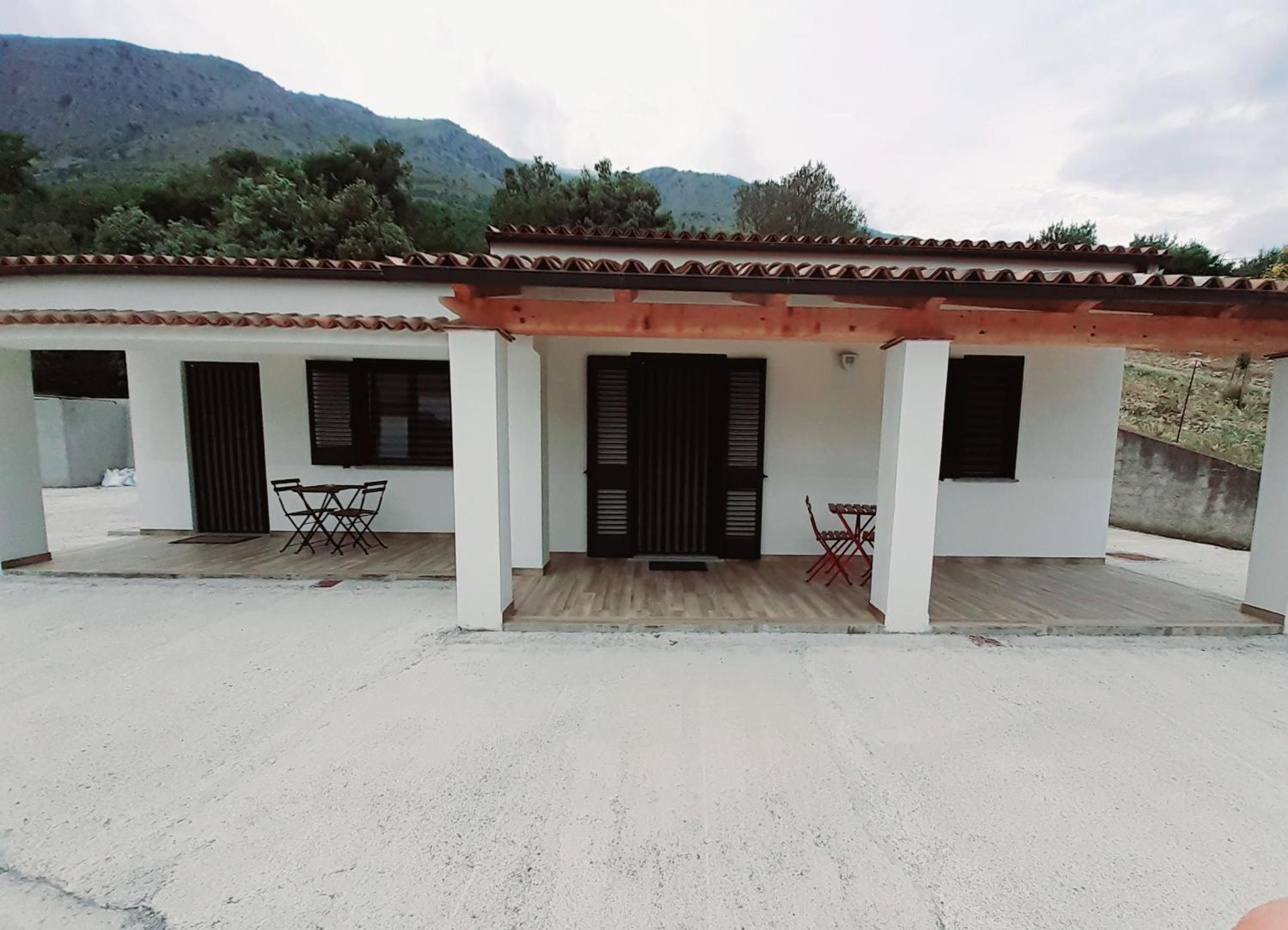 Double Room with Private Bathroom - Photo 4