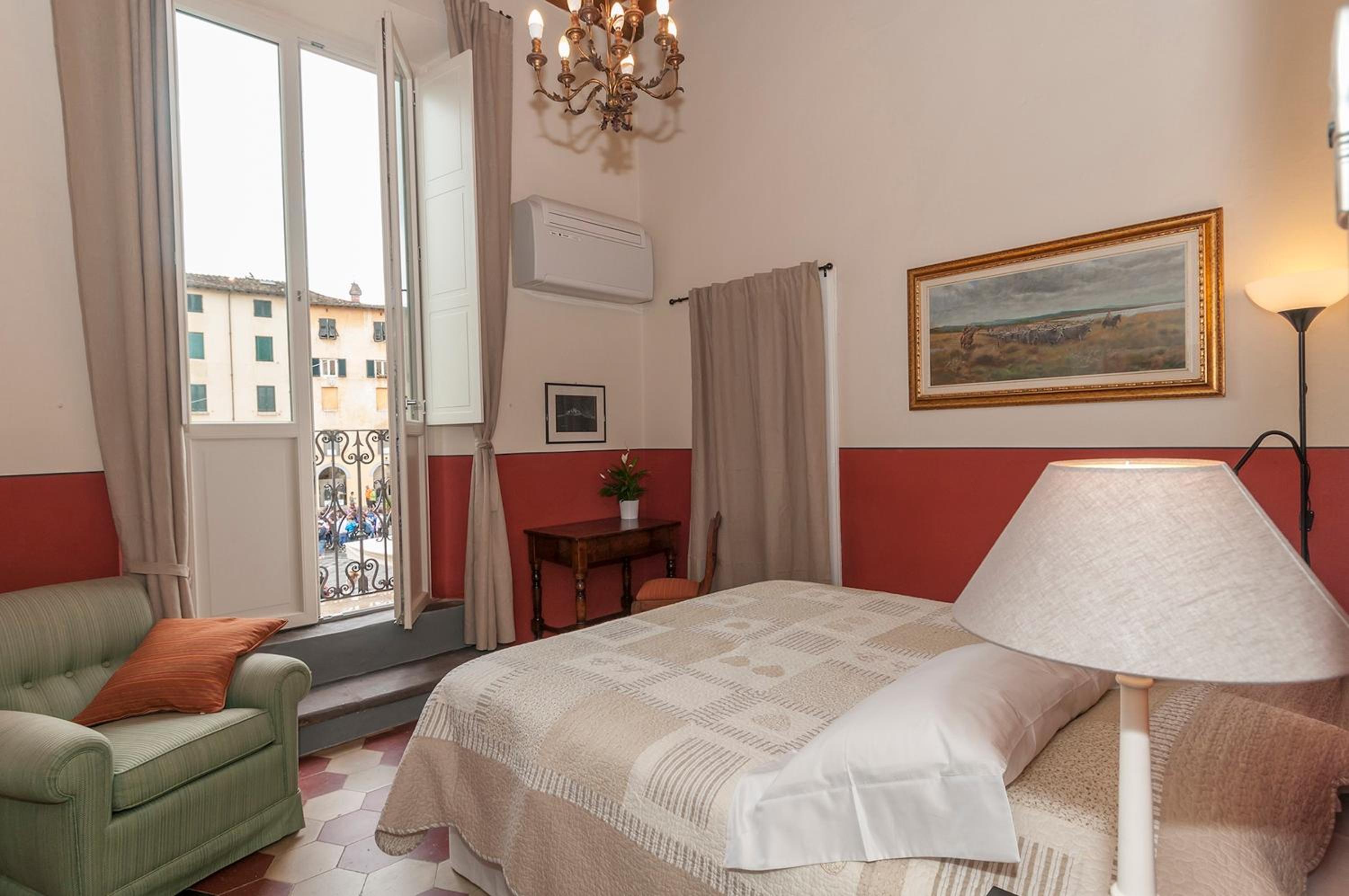 Double Room with Balcony photo 2