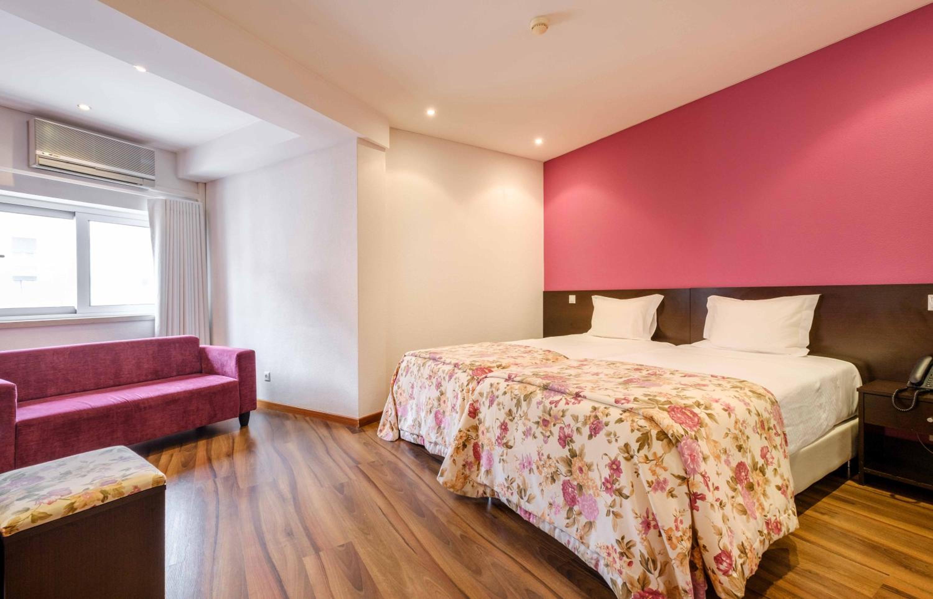 Double or Twin Room photo 2