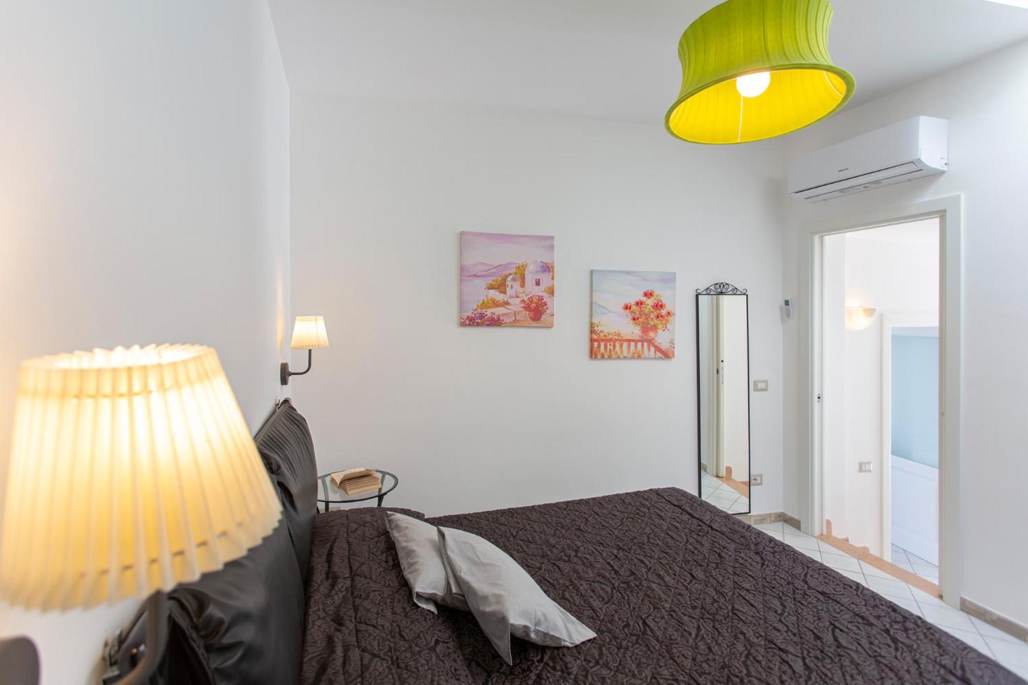 Two-Bedroom House - Photo 16