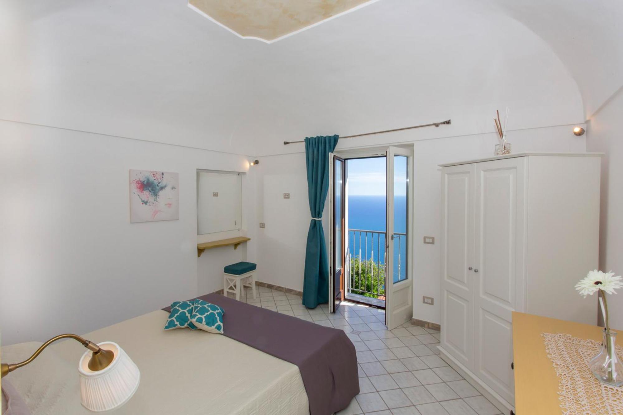 Two-Bedroom House - Photo 7