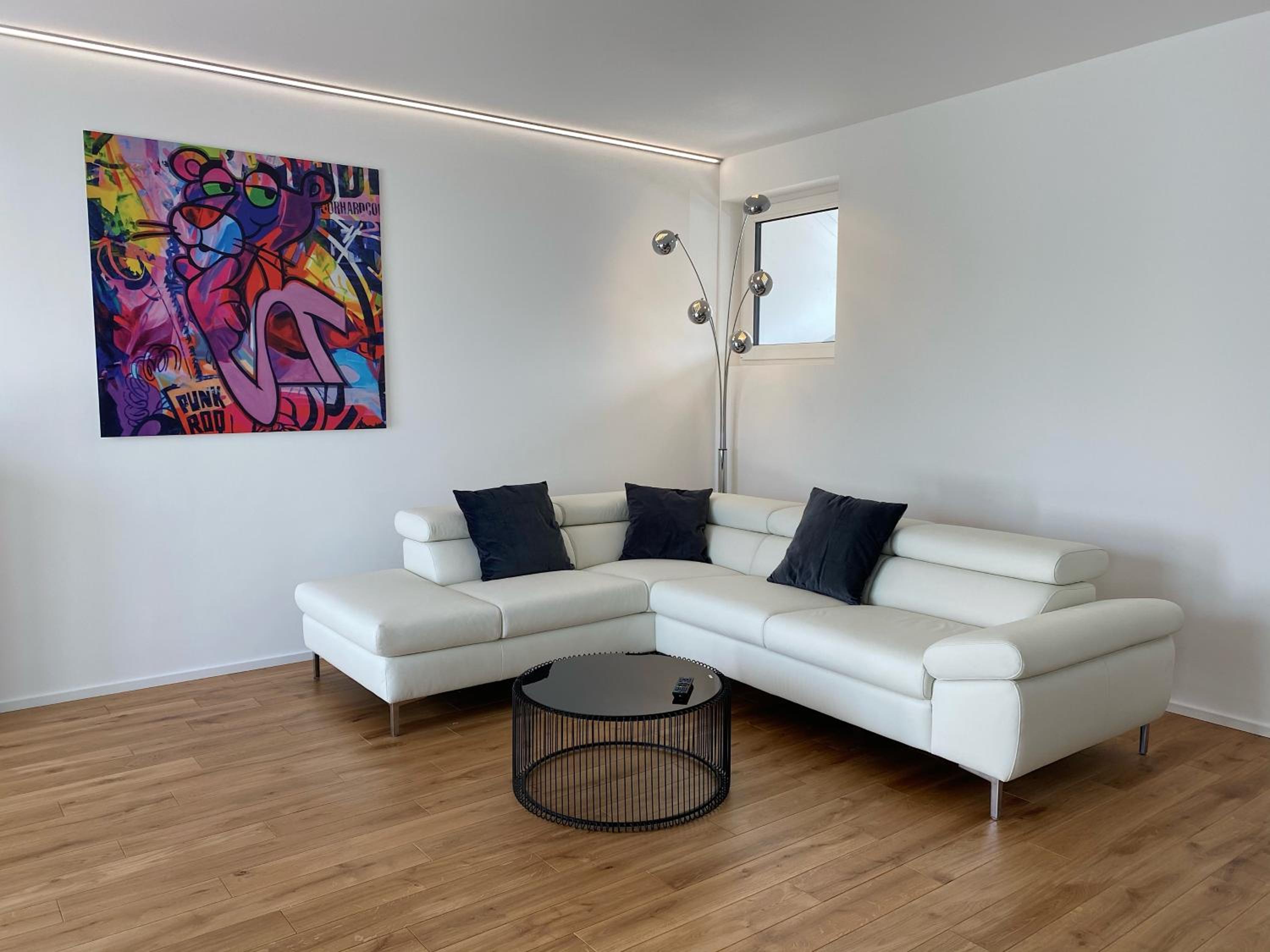 Junior Apartment mit seitlichem Poolblick