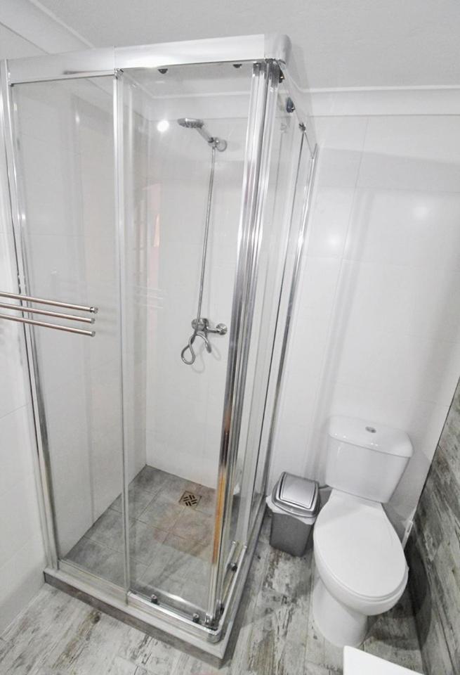 One-Bedroom House photo 3