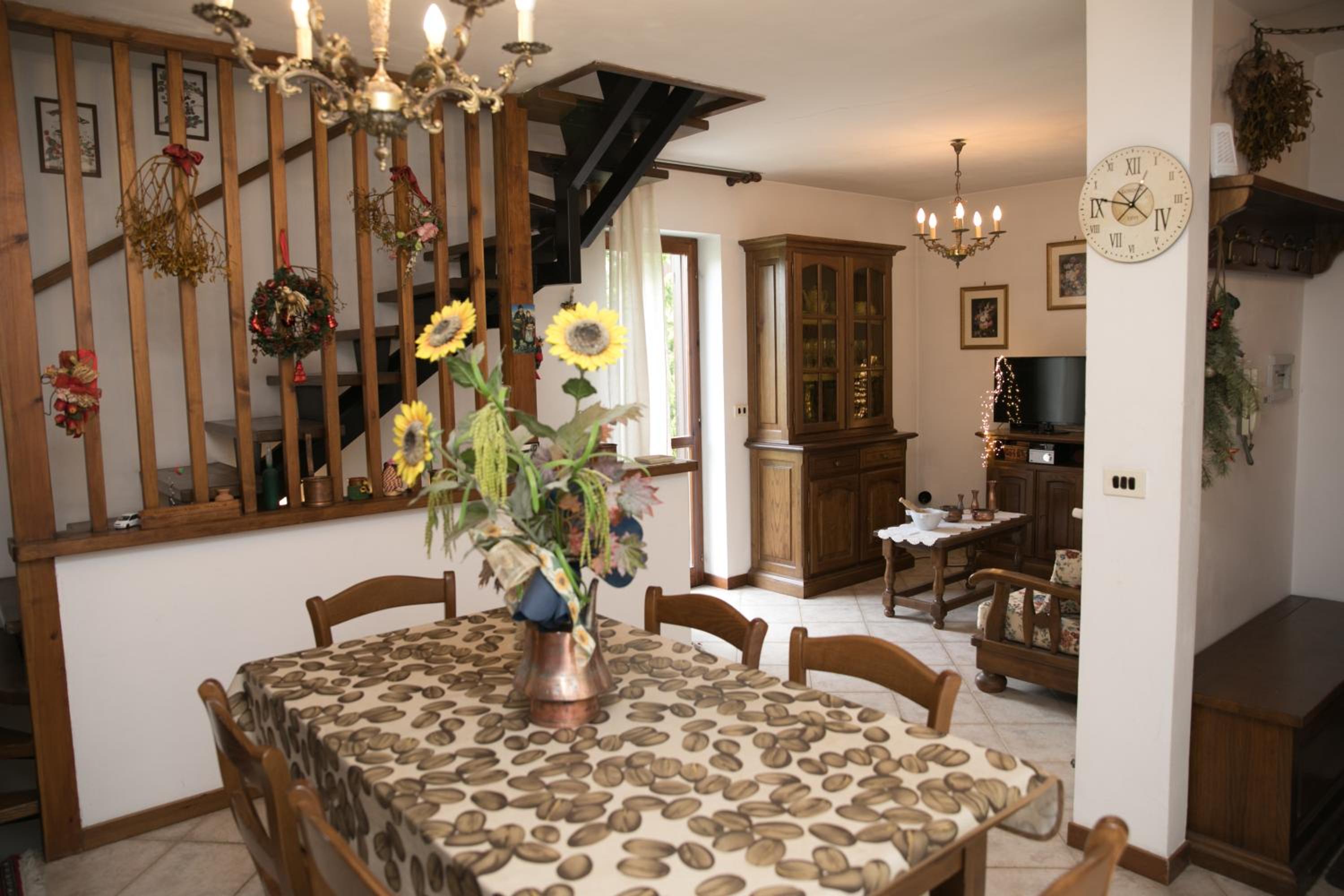 Two-Bedroom House photo 3