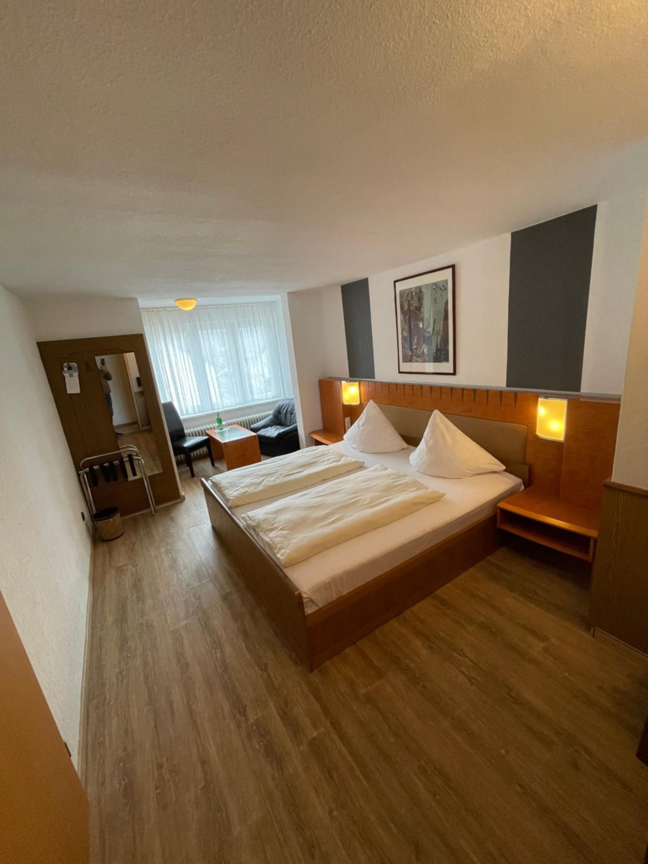 Double Room - Photo 25