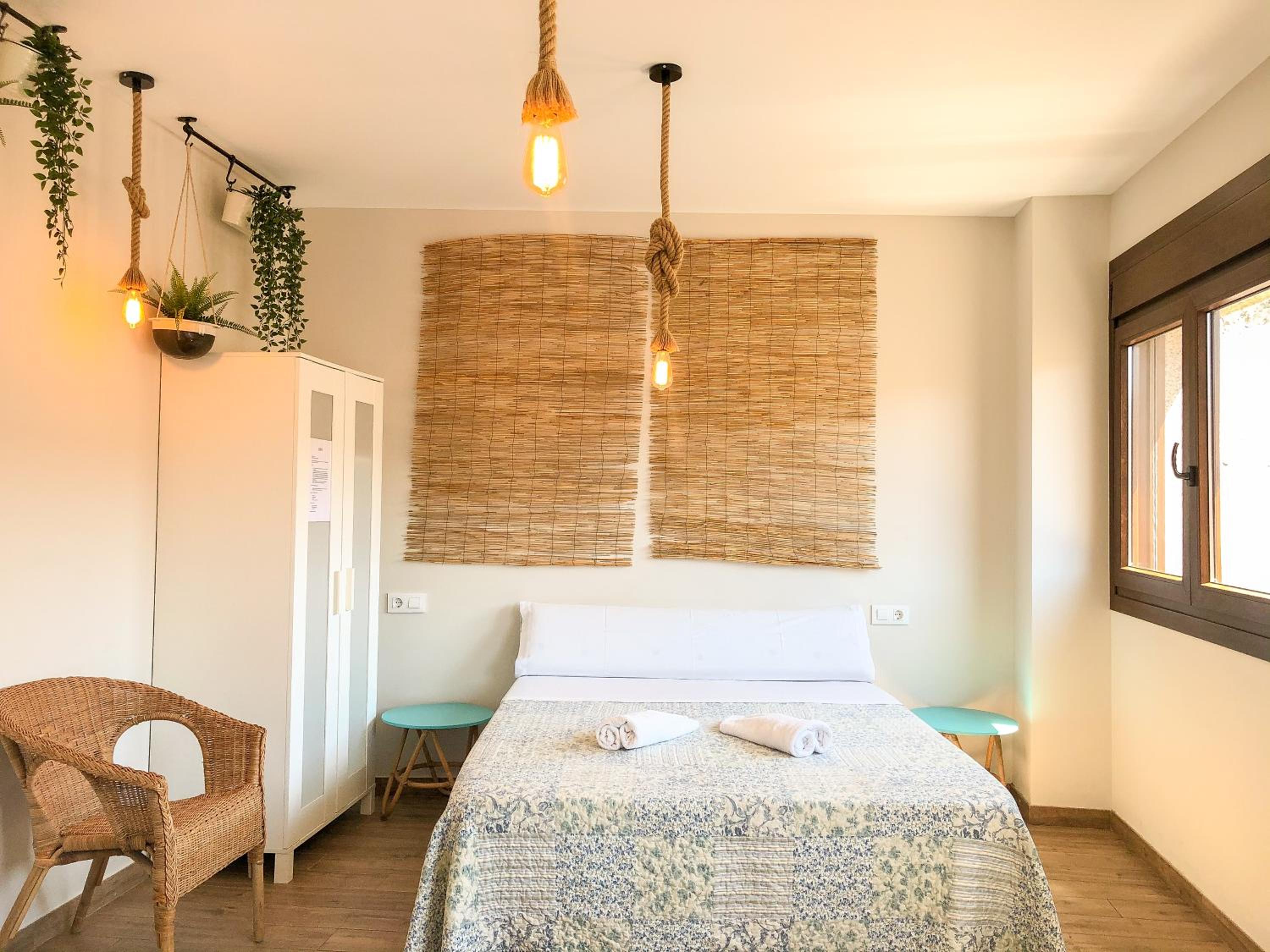 Quadruple Room with Private Bathroom photo 2