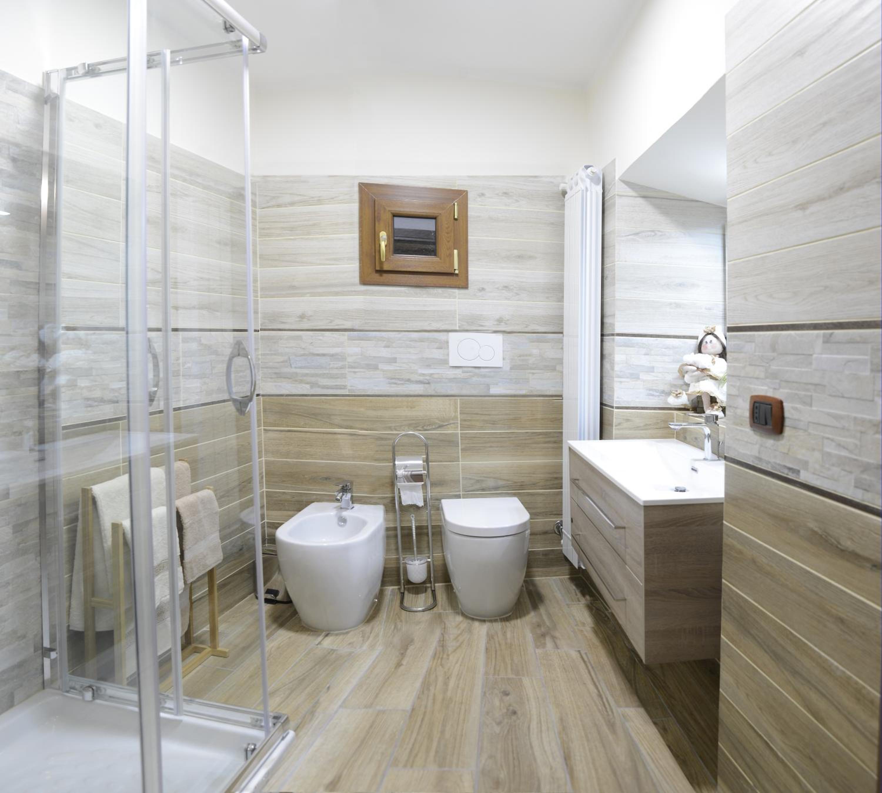 Two-Bedroom Apartment - Photo 11