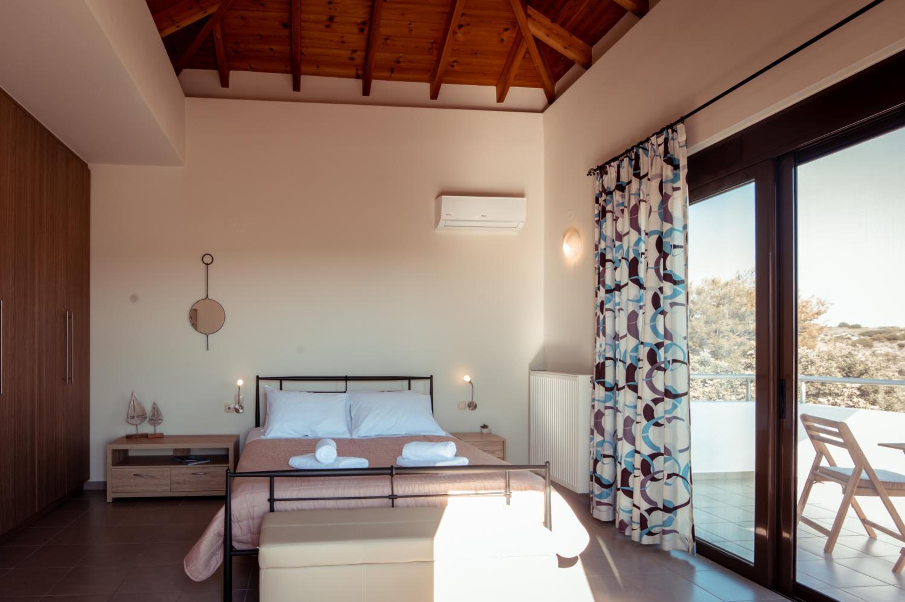 Three-Bedroom Villa photo 1