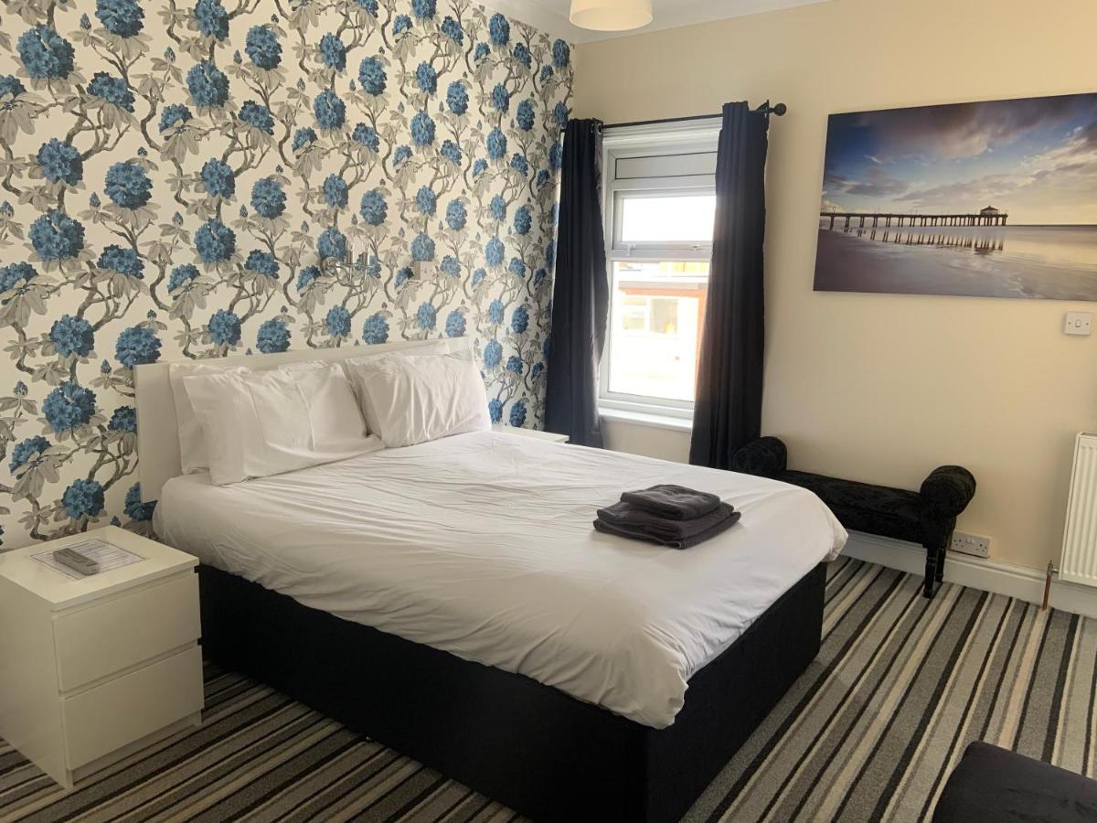 Two-Bedroom Suite photo 2