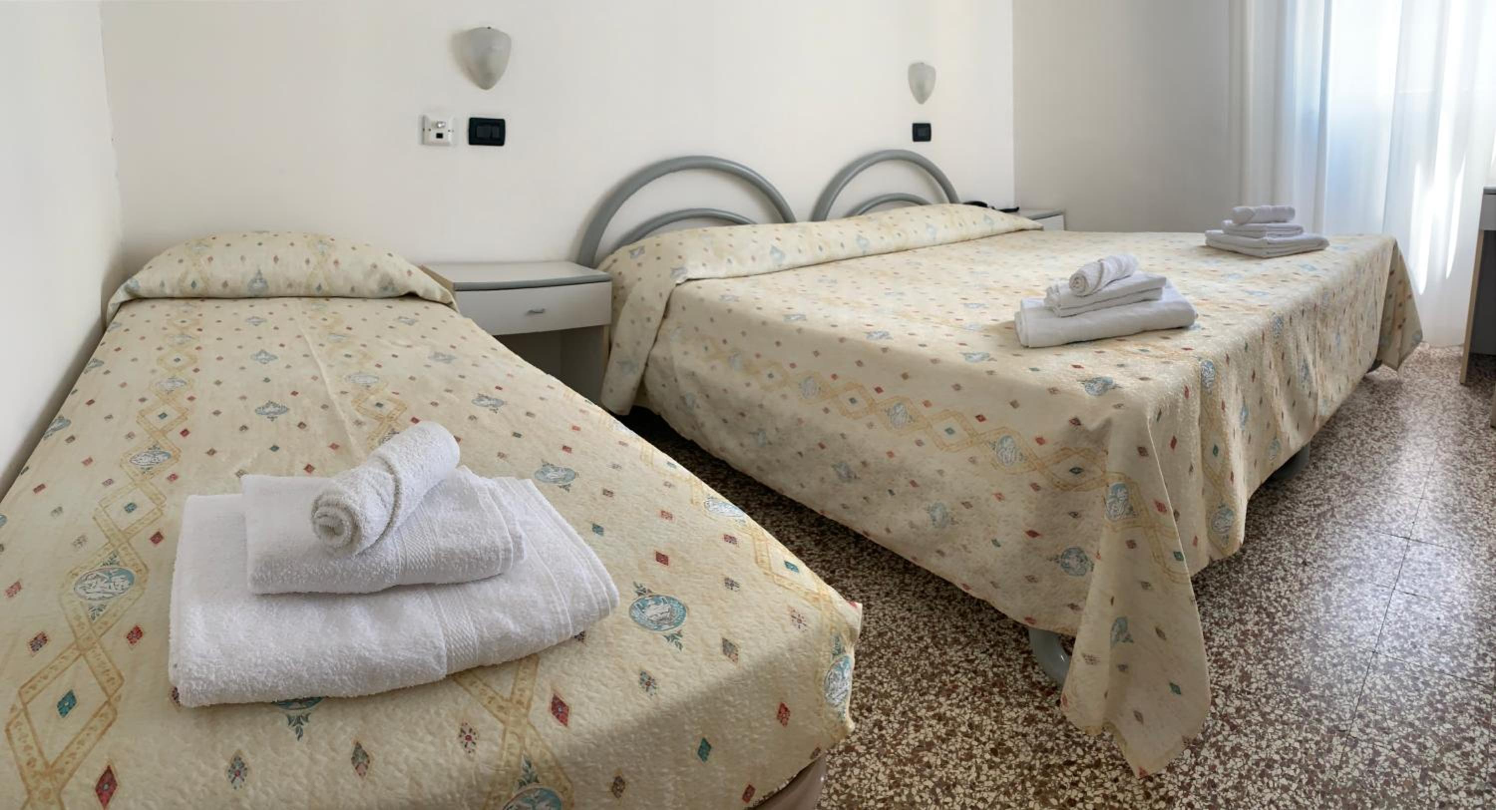 Triple Room with Bathroom