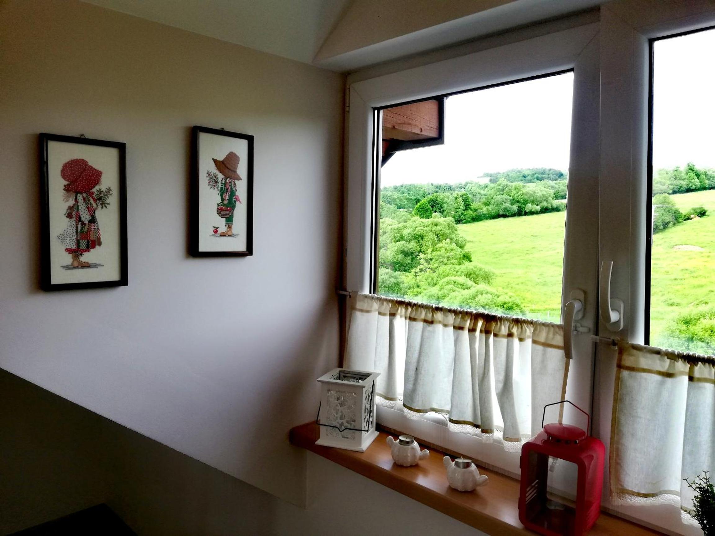 Family Room with Private Bathroom - Photo 6