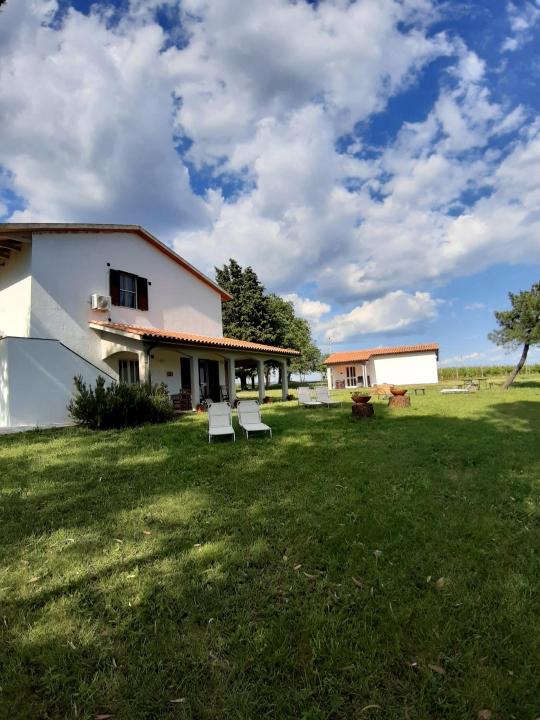 Three-Bedroom House - Photo 3