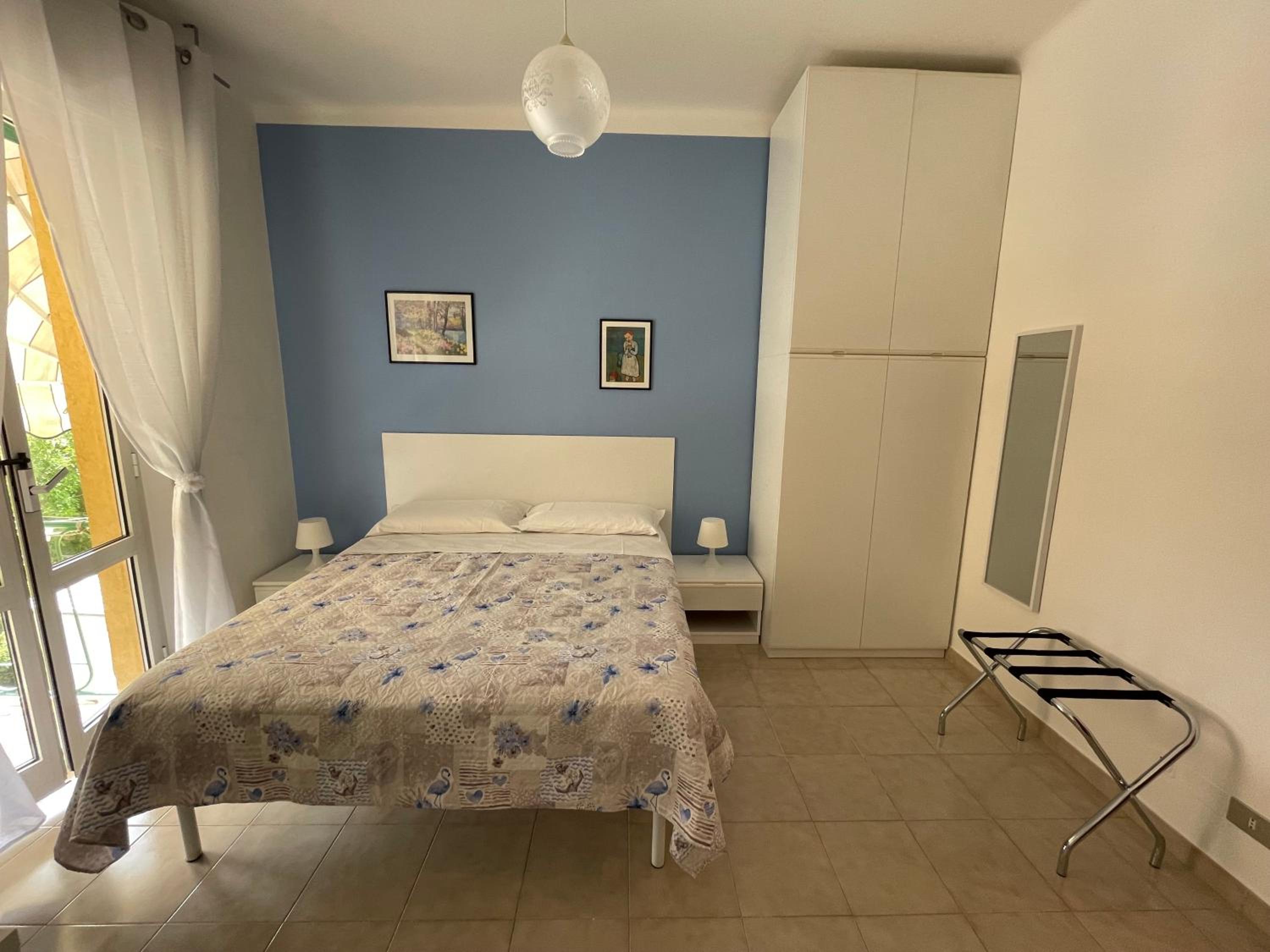 Double Room with Private Bathroom - Photo 4