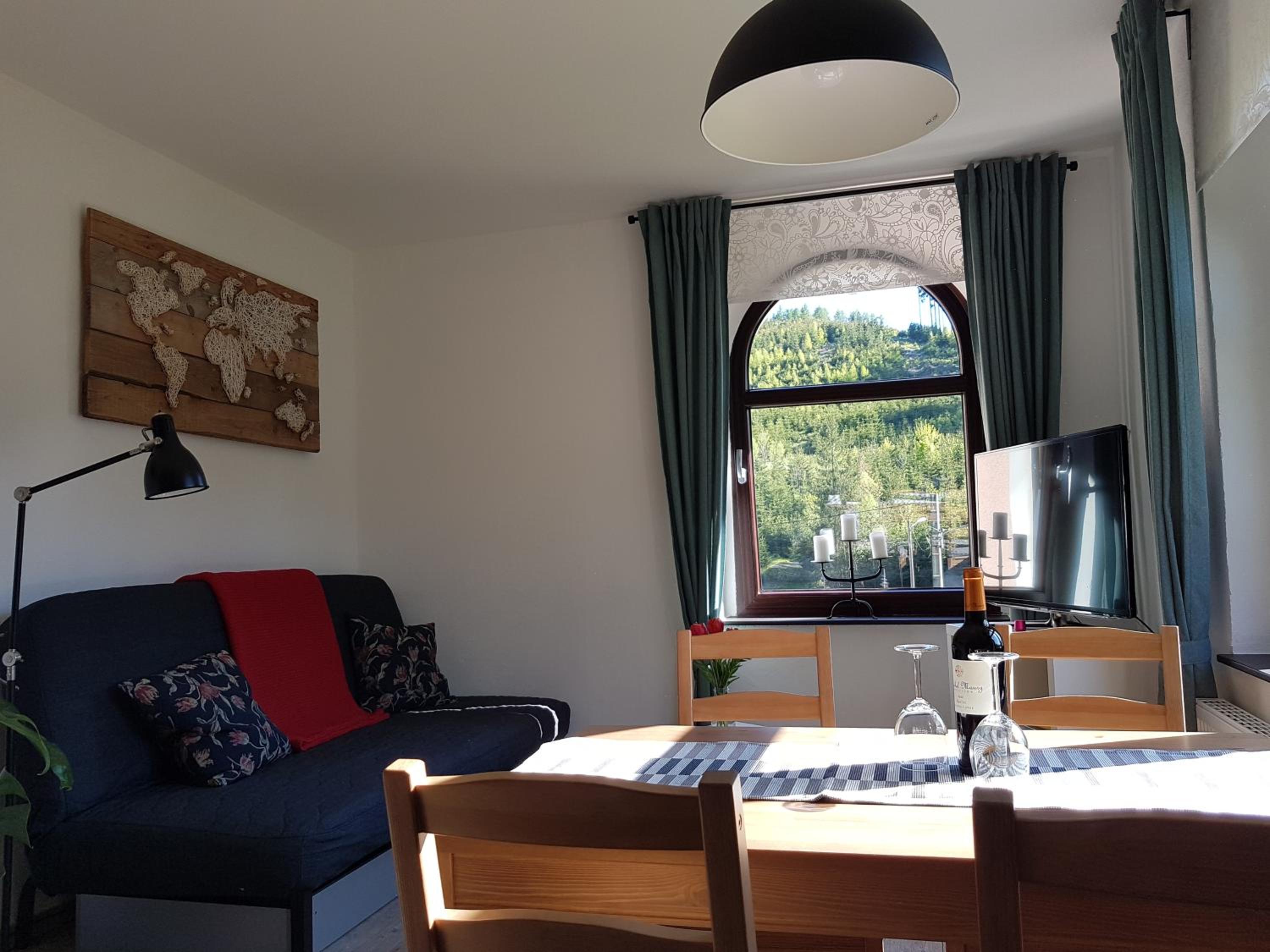 One-Bedroom Apartment - Photo 1