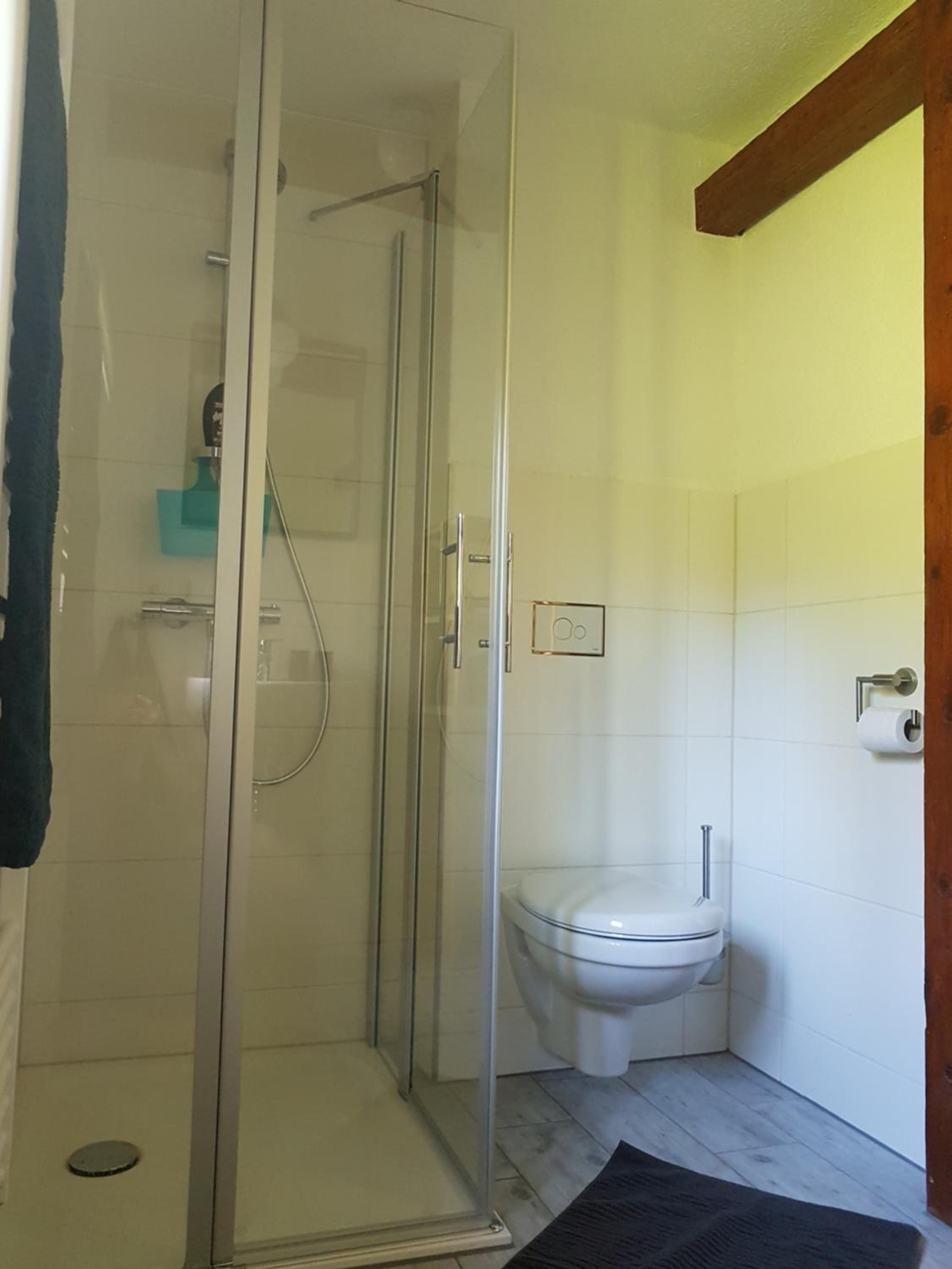 One-Bedroom Apartment - Photo 11