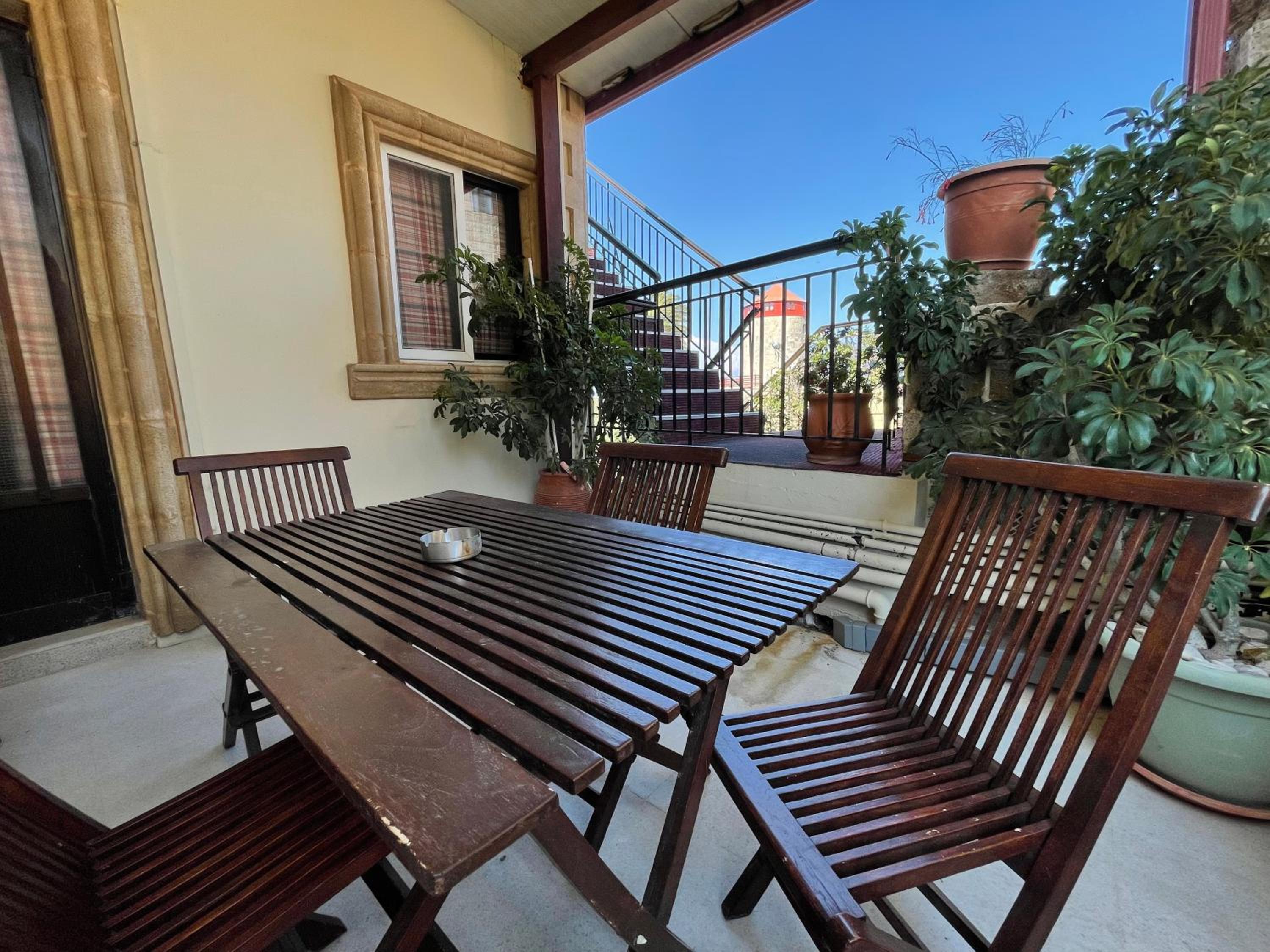 Studio with Balcony photo 3