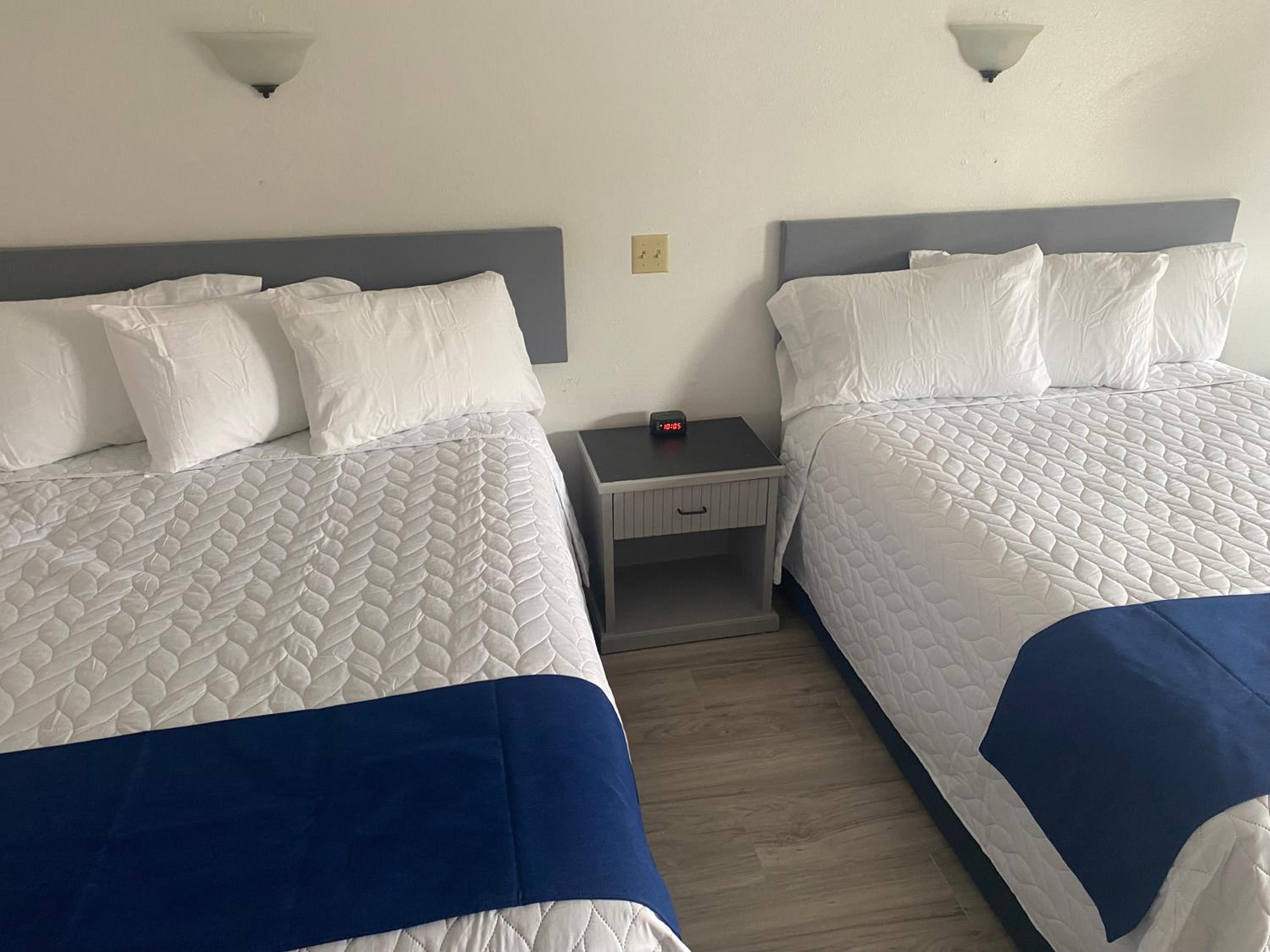 Deluxe Queen Room photo 3