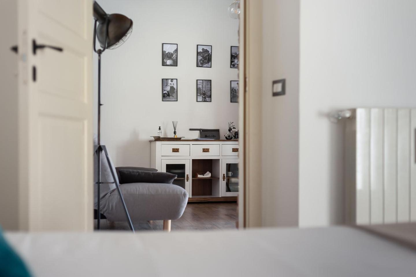 One-Bedroom Apartment - Photo 11
