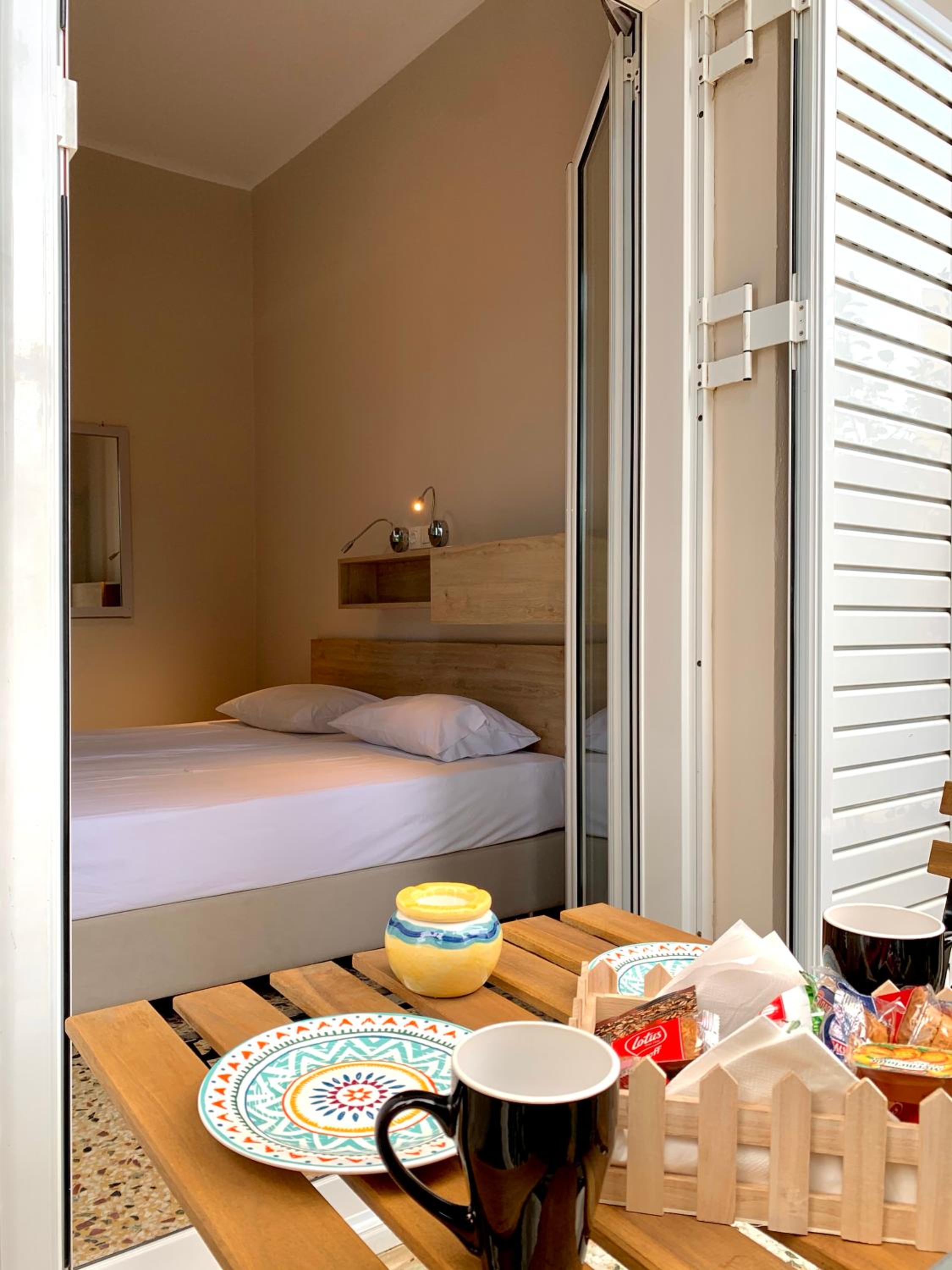Standard Twin Room with Garden View - Photo 5