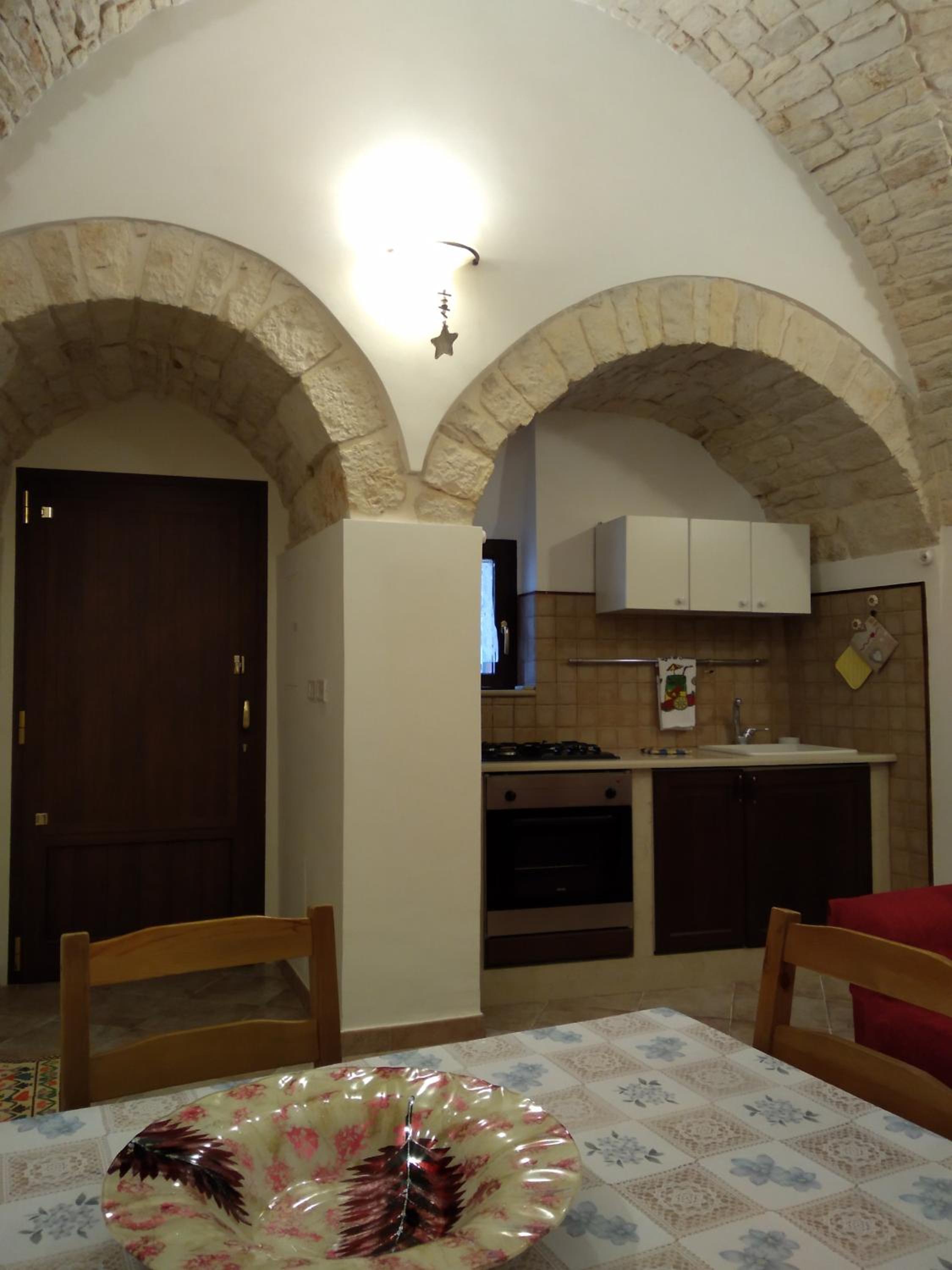 One-Bedroom Apartment - Photo 27