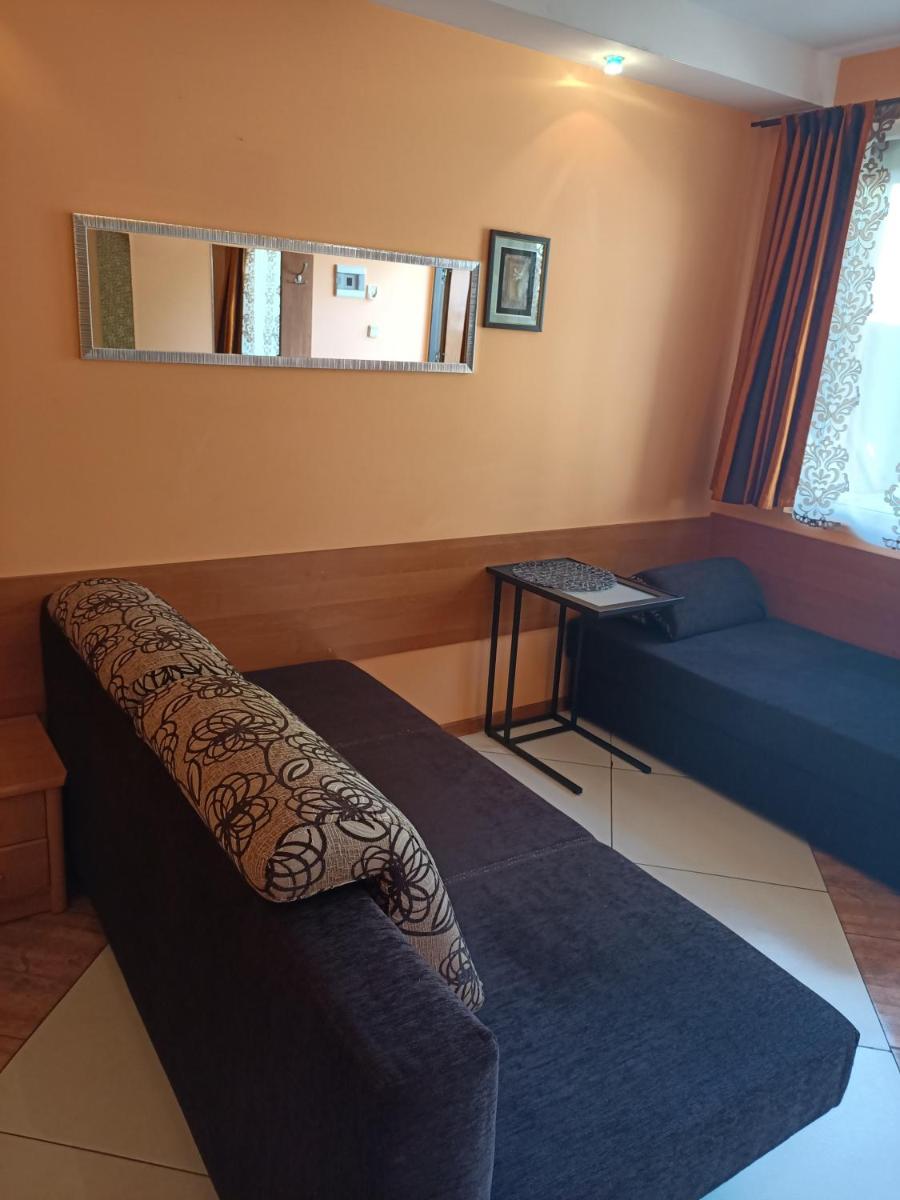 Double Room with Balcony (2 Adults + 1 Child) photo 3