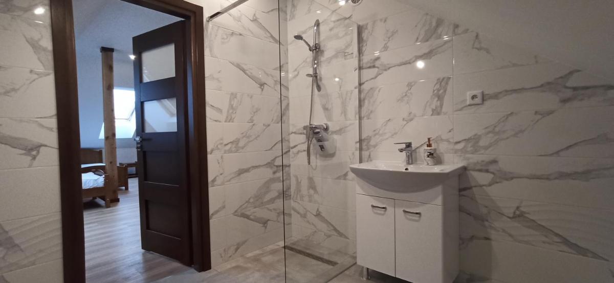 Family Room with Shower - Photo 5