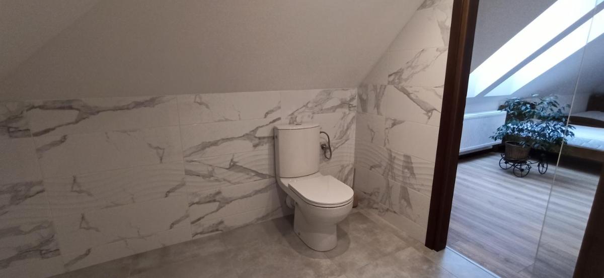 Family Room with Shower - Photo 4