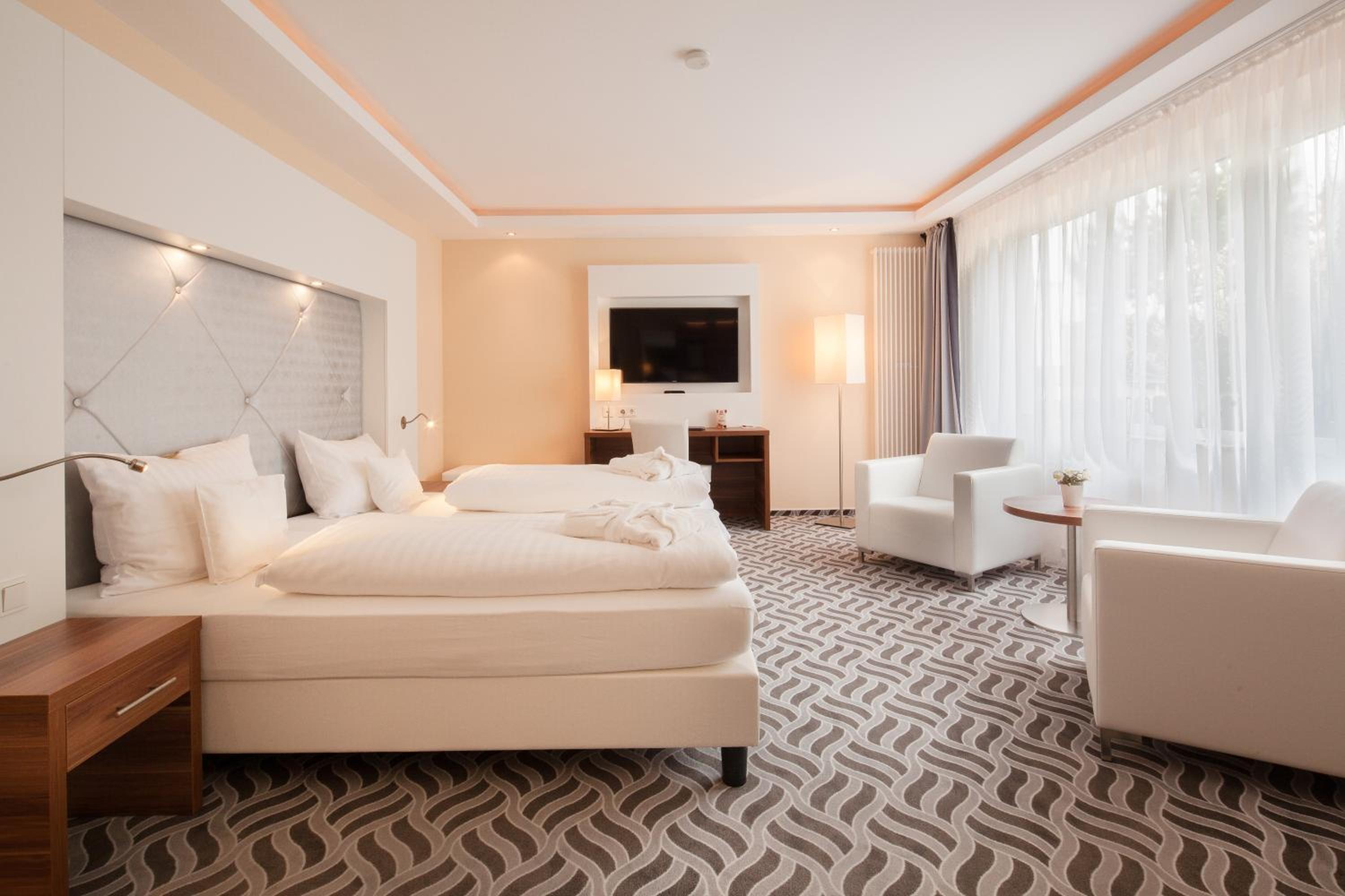 Junior Suite - Photo 1