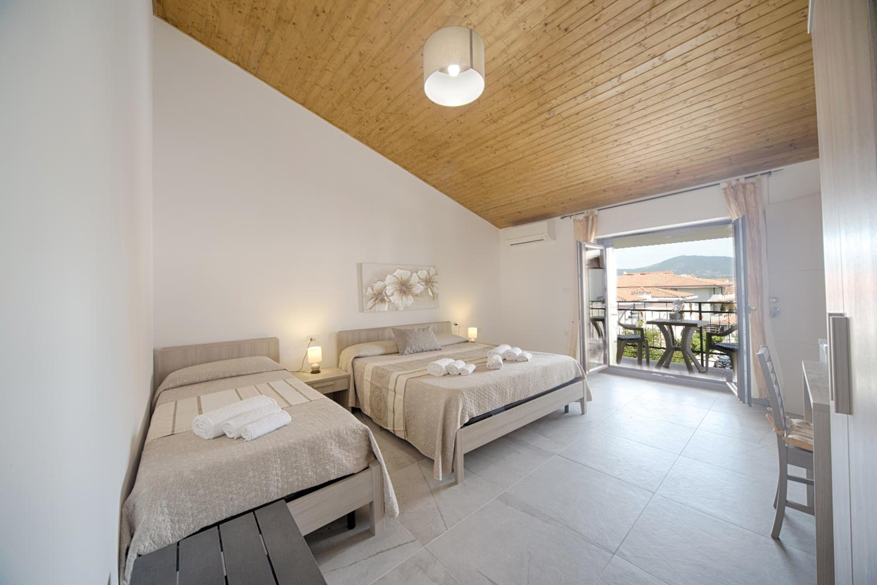 Triple Room with Balcony photo 3