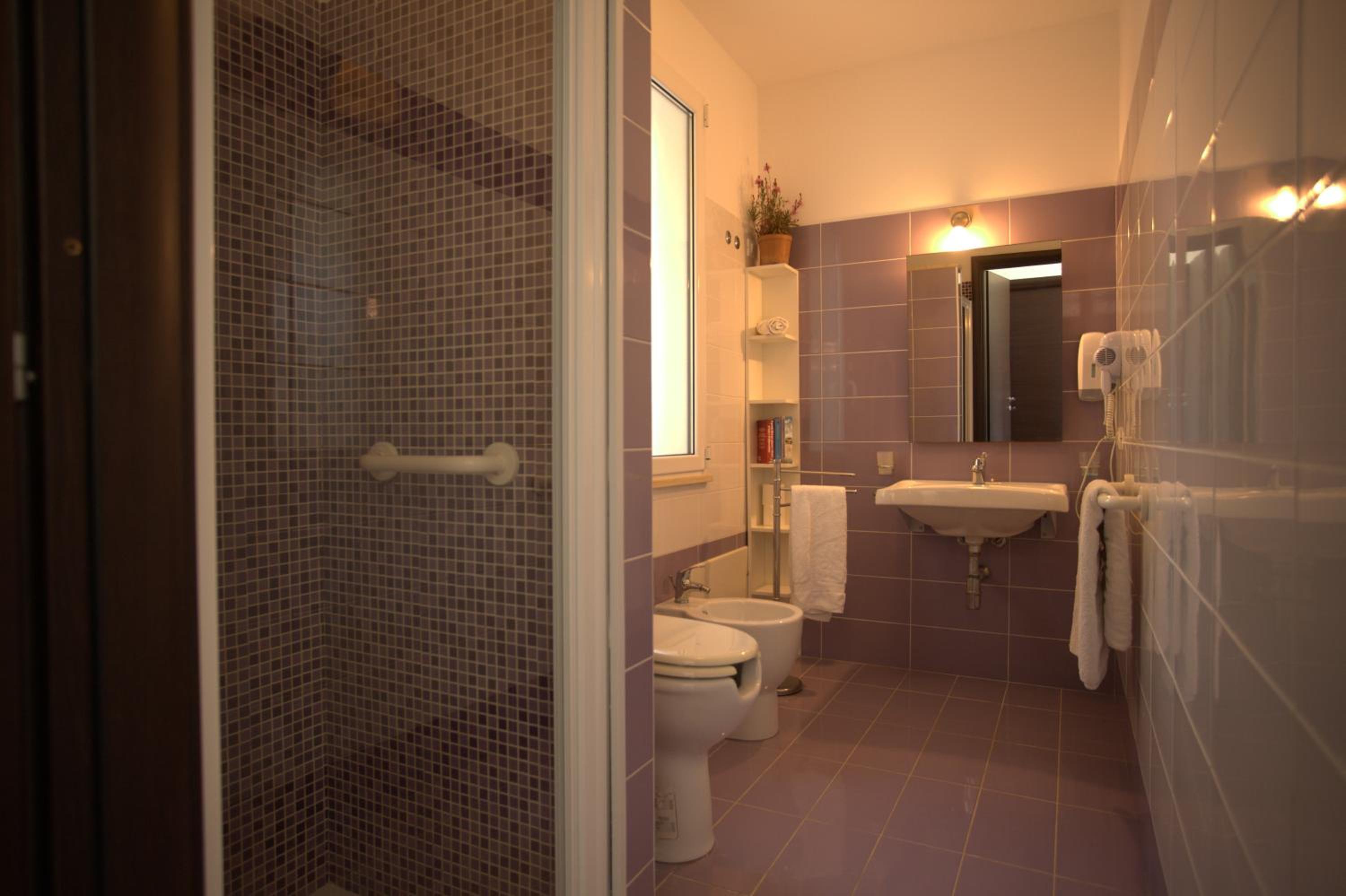 One-Bedroom Apartment with Sea View photo 3