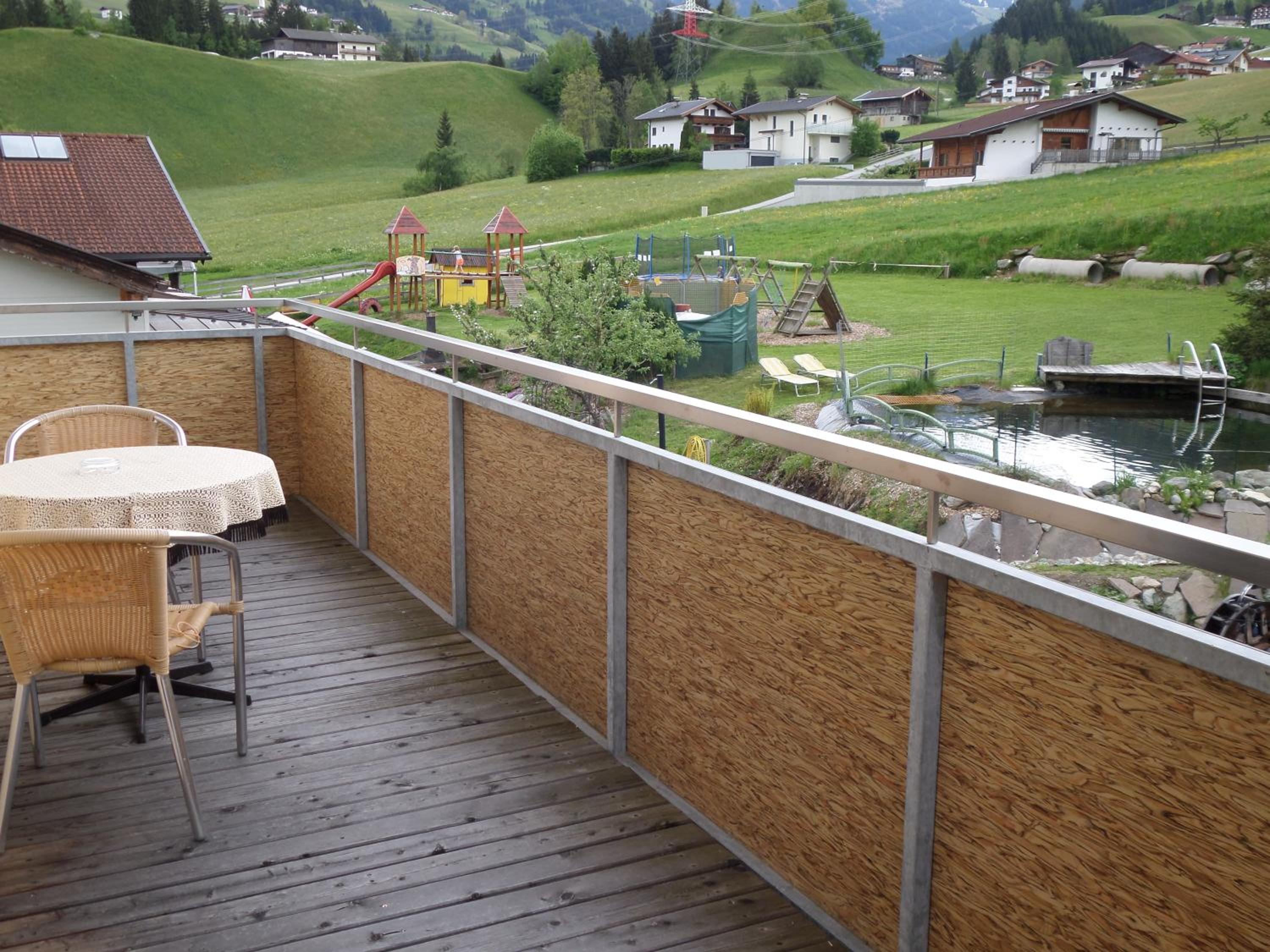 Family Room with Balcony photo 3