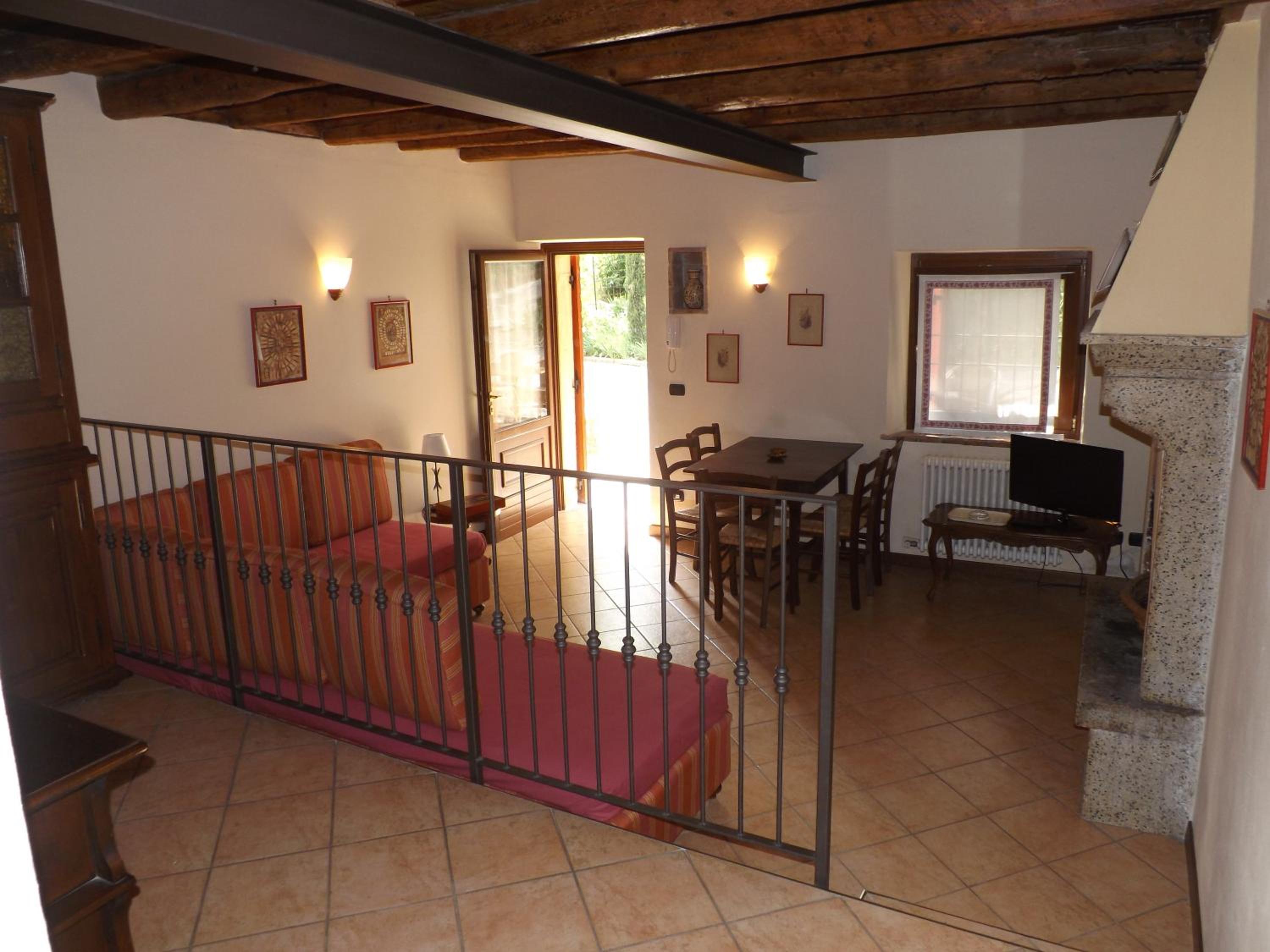Family Room - Photo 12