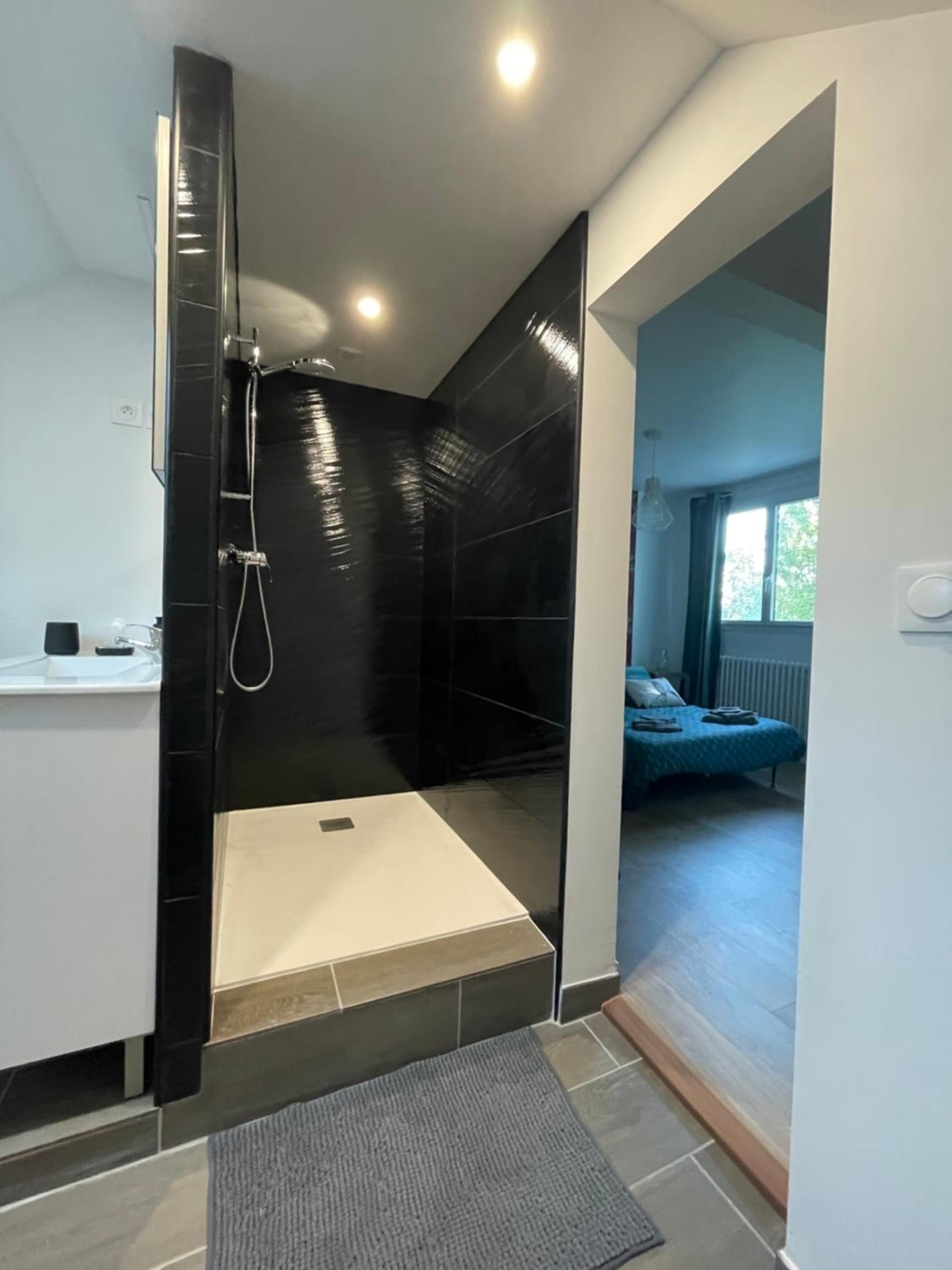 Double Room with Garden View - Photo 18