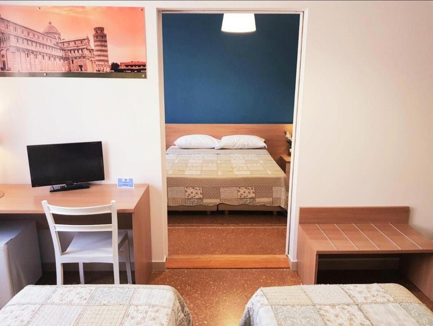 Quadruple Room With Private External Bathroom photo 1