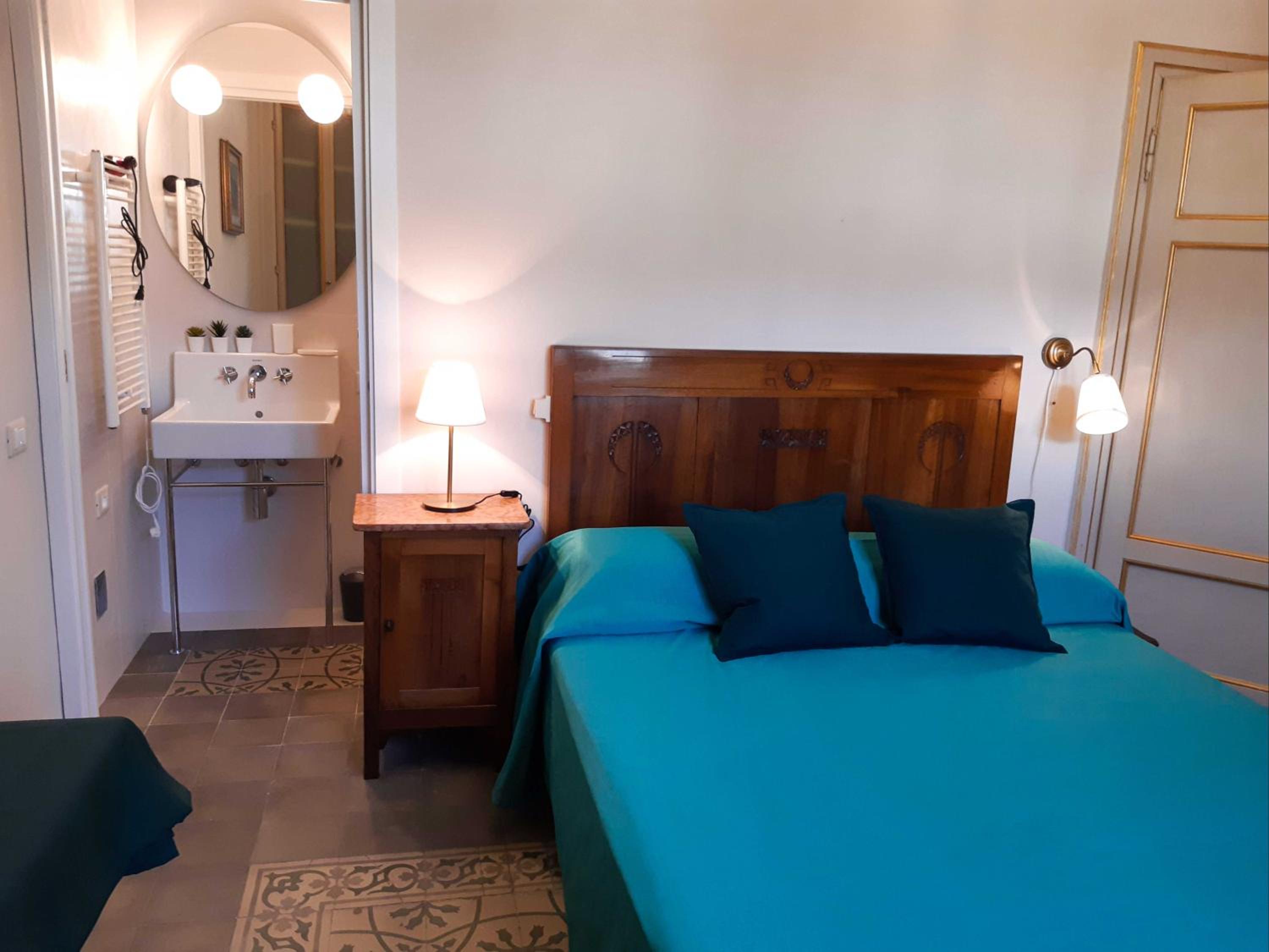 Double Room photo 3