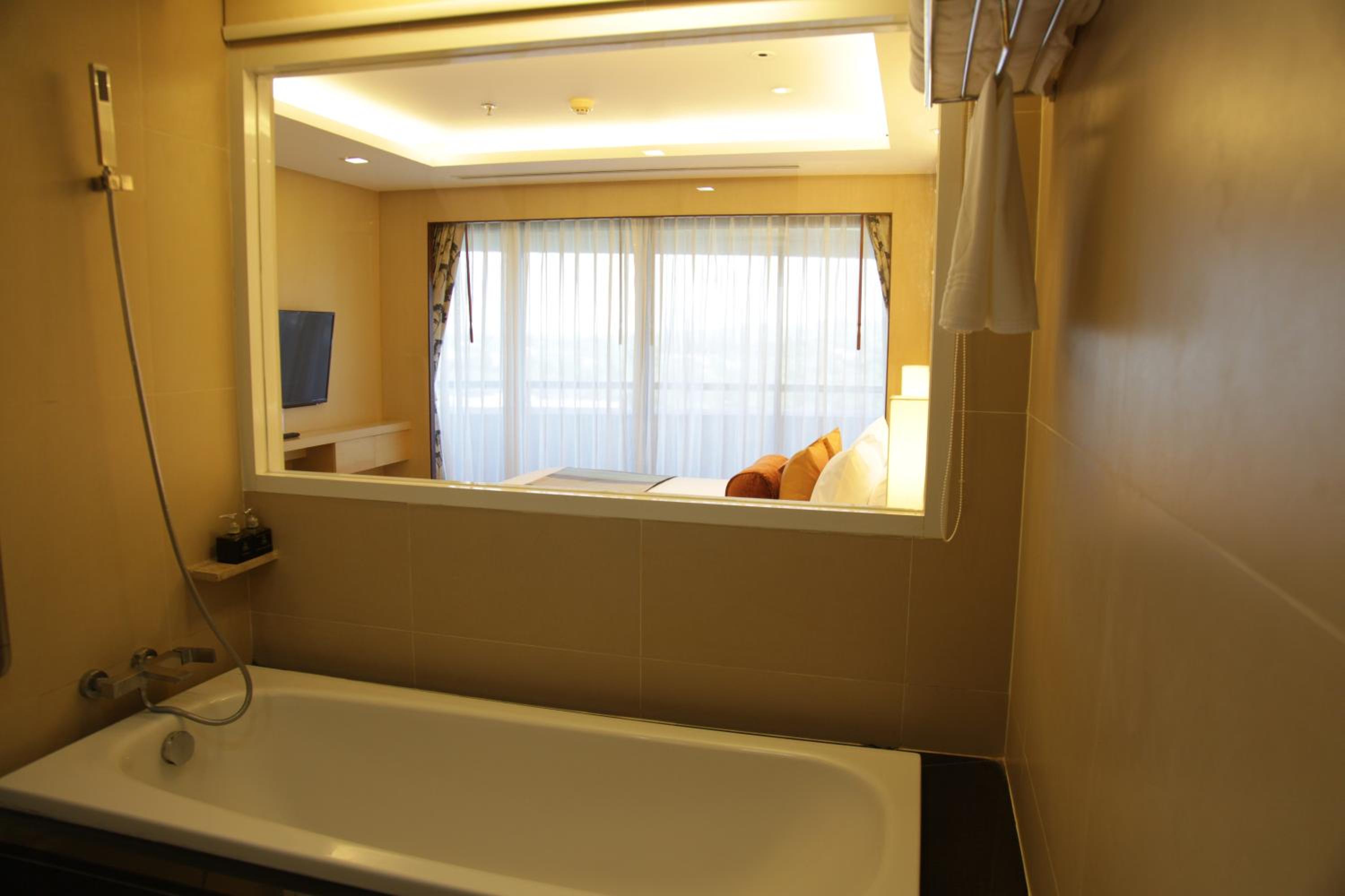 Executive Suite photo 3