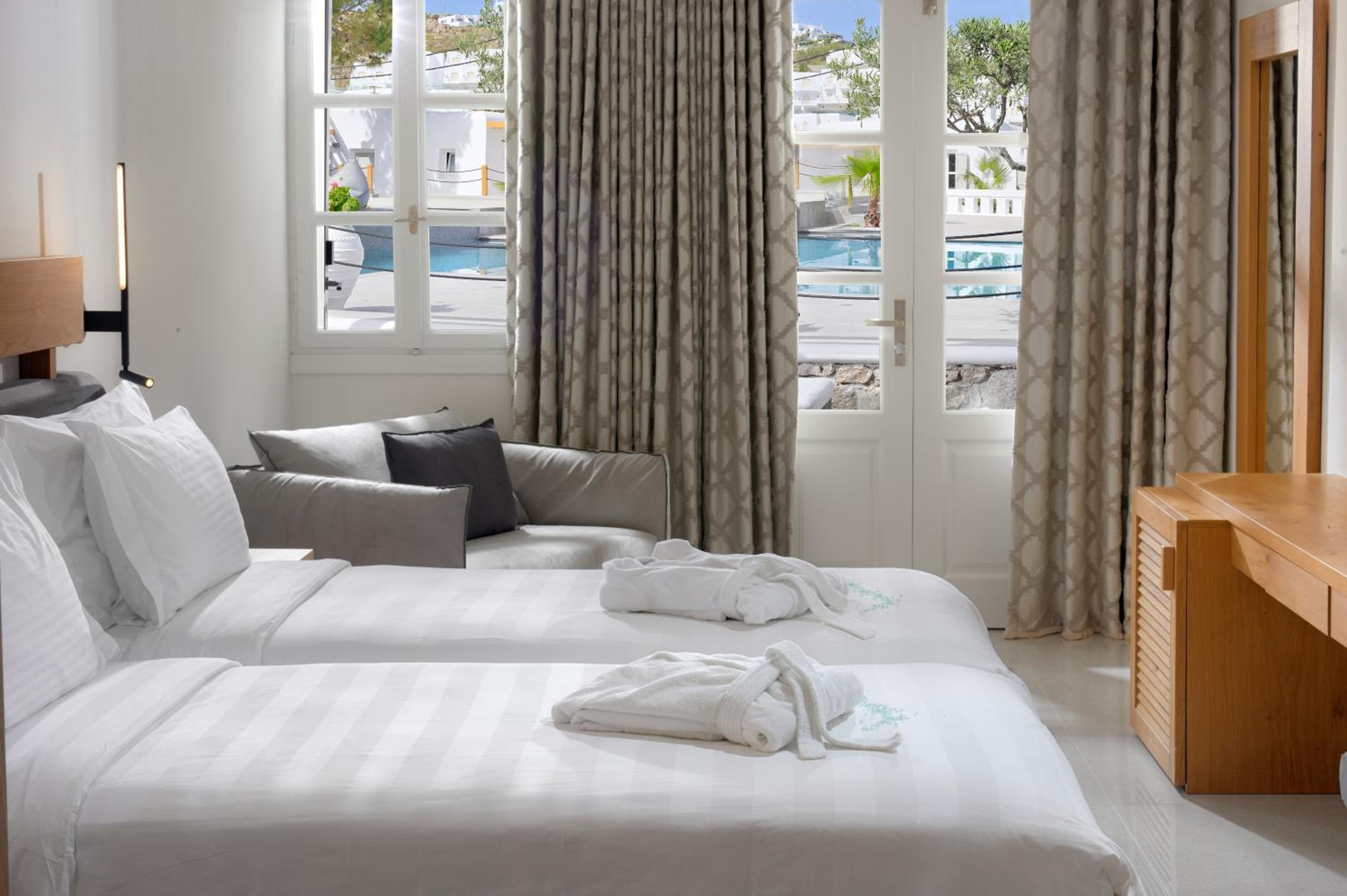 Superior Triple Room - Photo 8