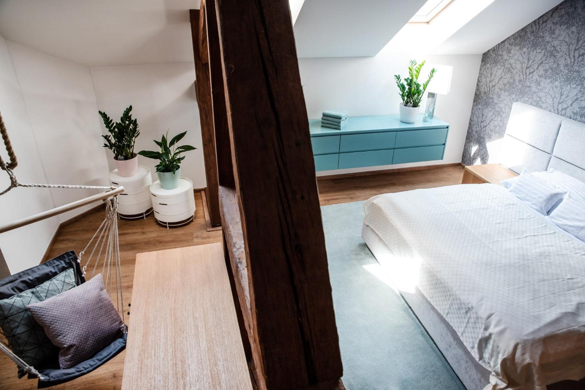 Two-Bedroom Apartment - Photo 20