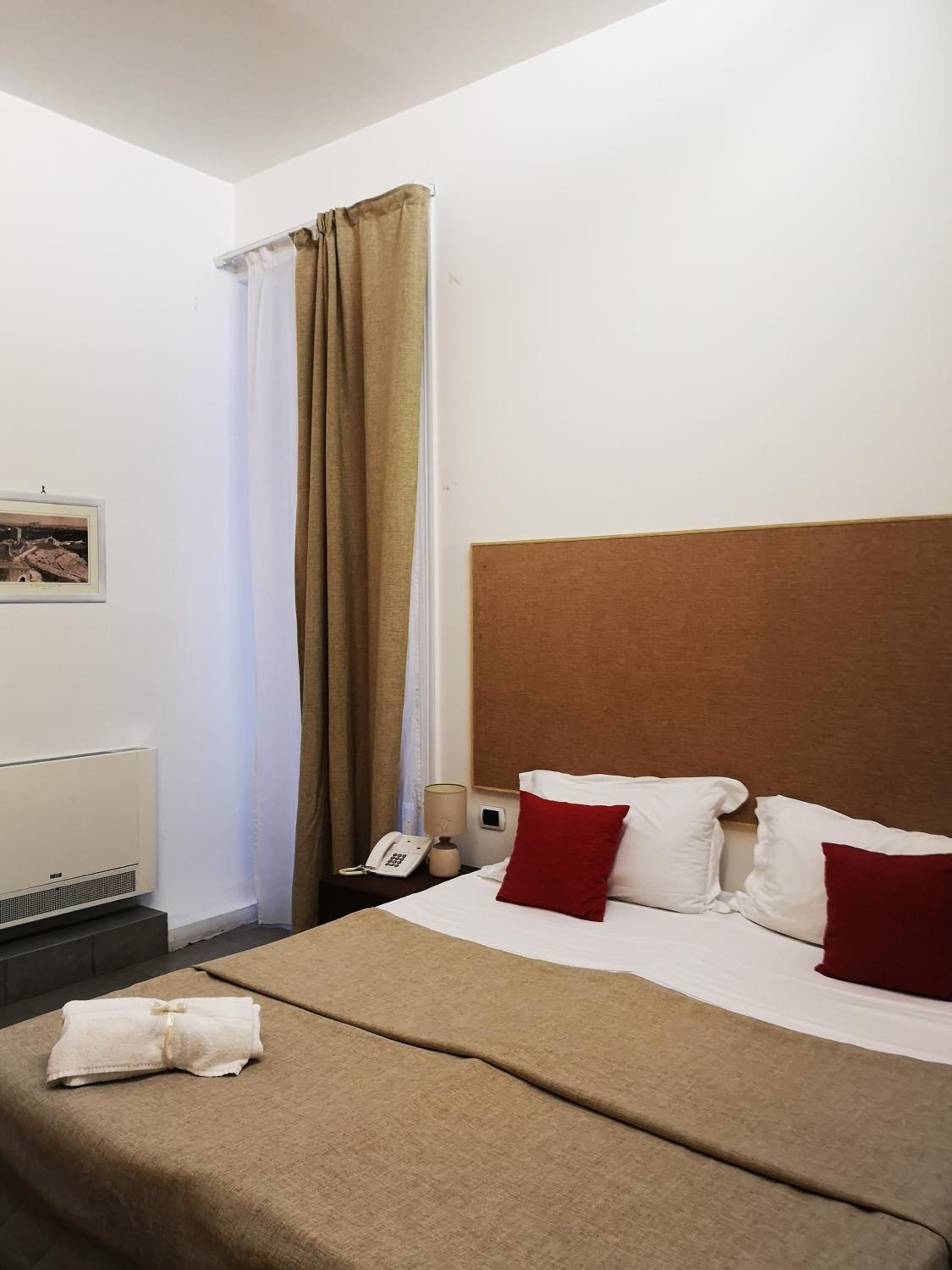 Deluxe Double Room - Photo 3