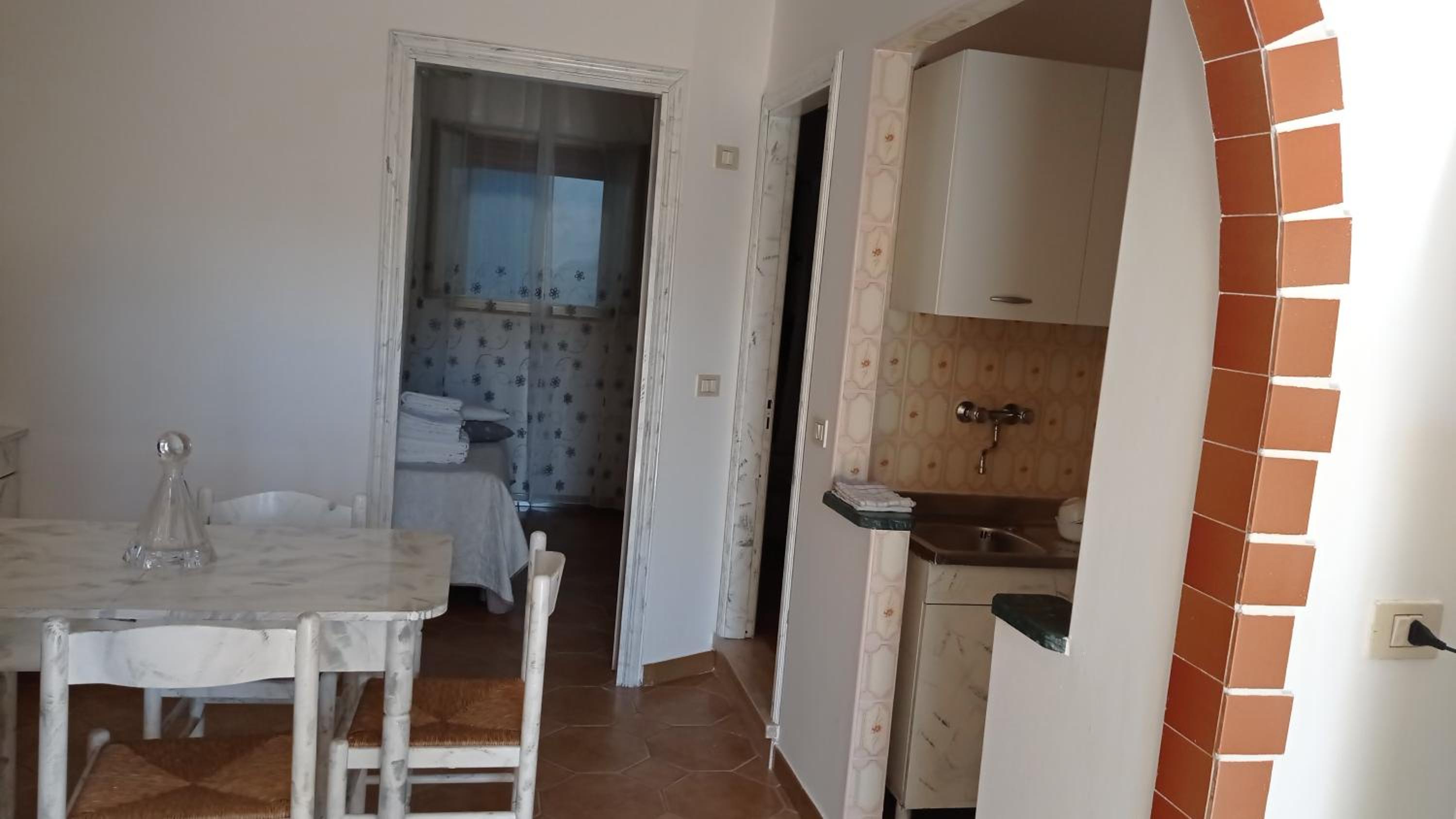 One-Bedroom House - Photo 36